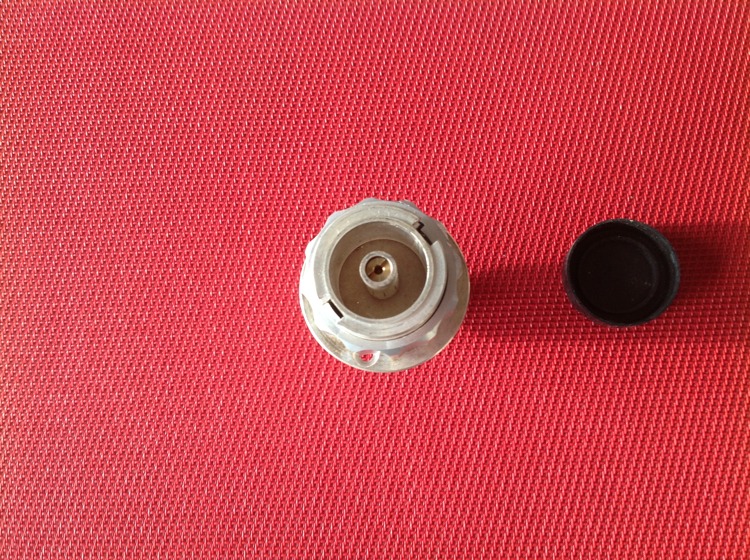 Rohde &amp; Schwarz Dezifix Stecker FNB 1006/50