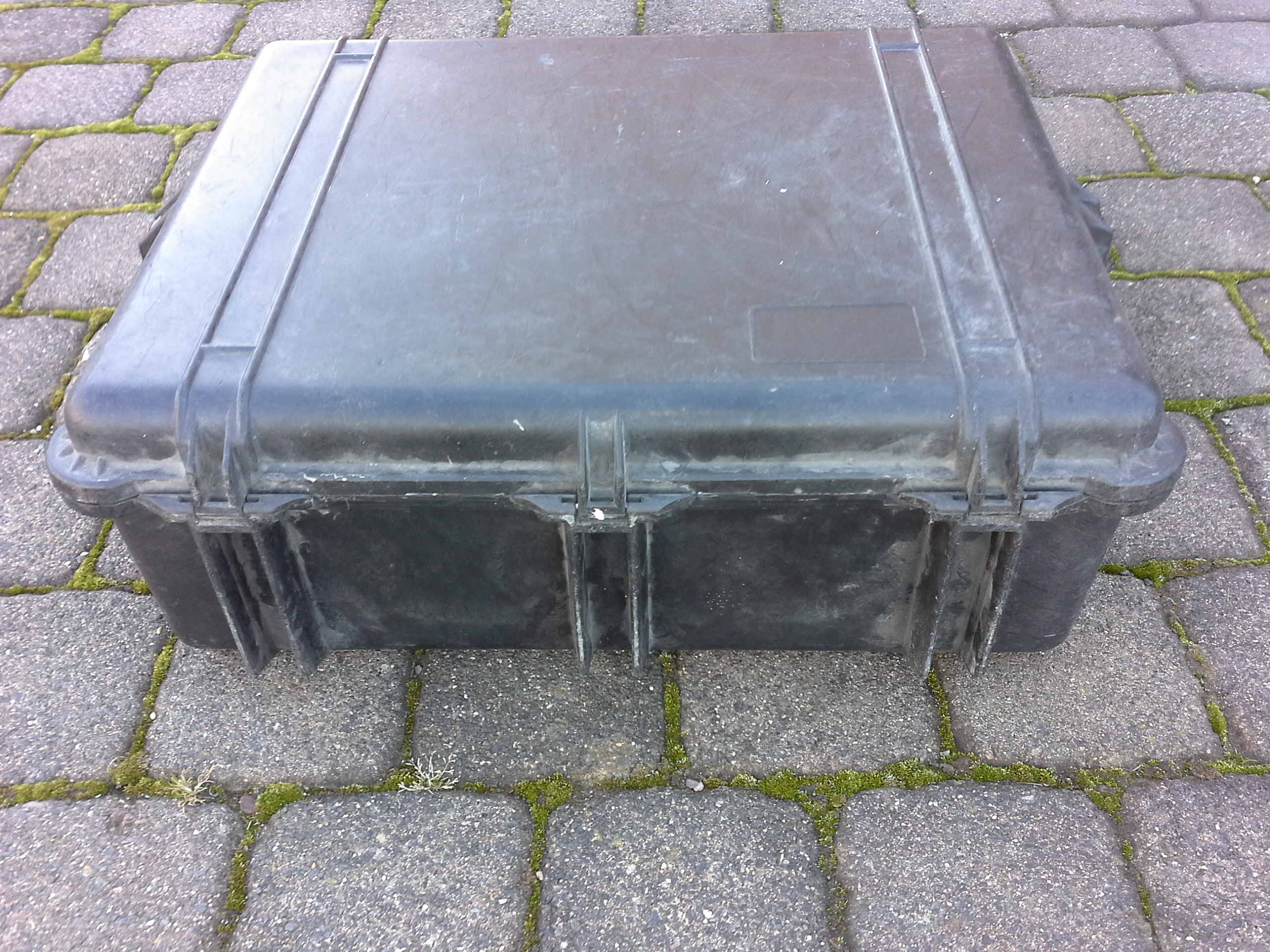 GFK-Kiste vergleichbar mit Koffer 58 x 21 x 44 cm