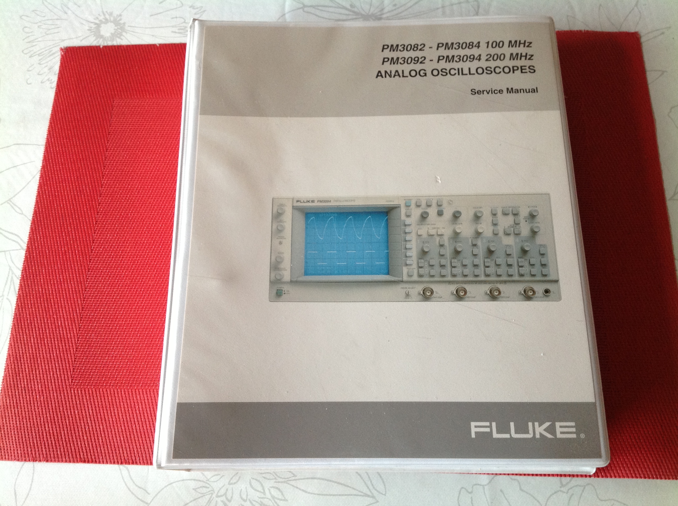 Fluke PM 3082 Analog Oszilloscope 100 MHz