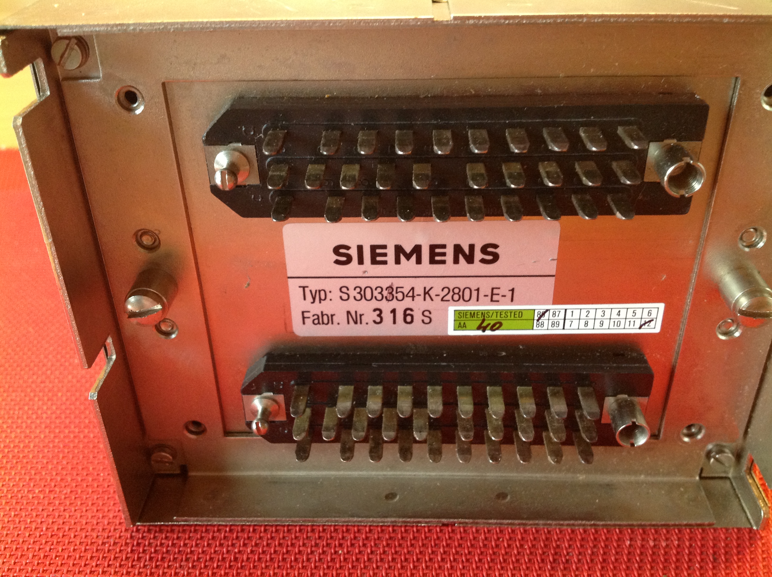 Siemens, Mikrophon-Lautsprecher Typ: S303354-K-2801-E-1