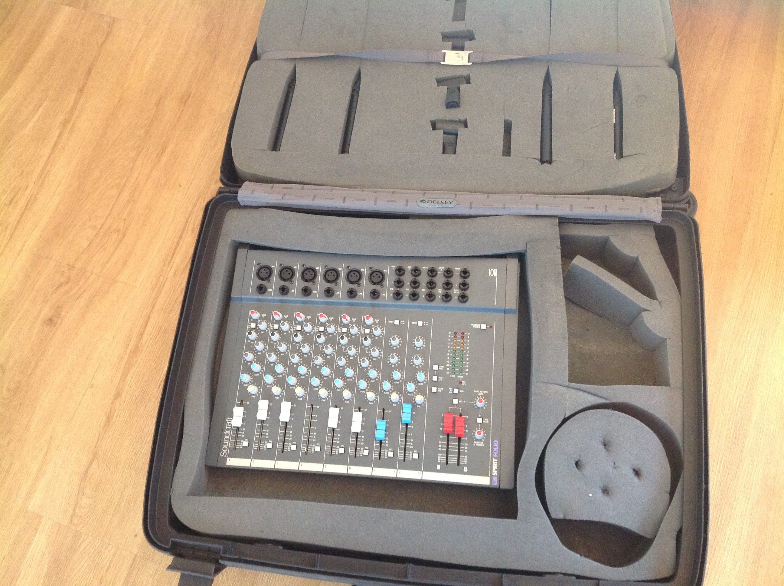Mischpult Soundcraft Spirit Folio 10-2