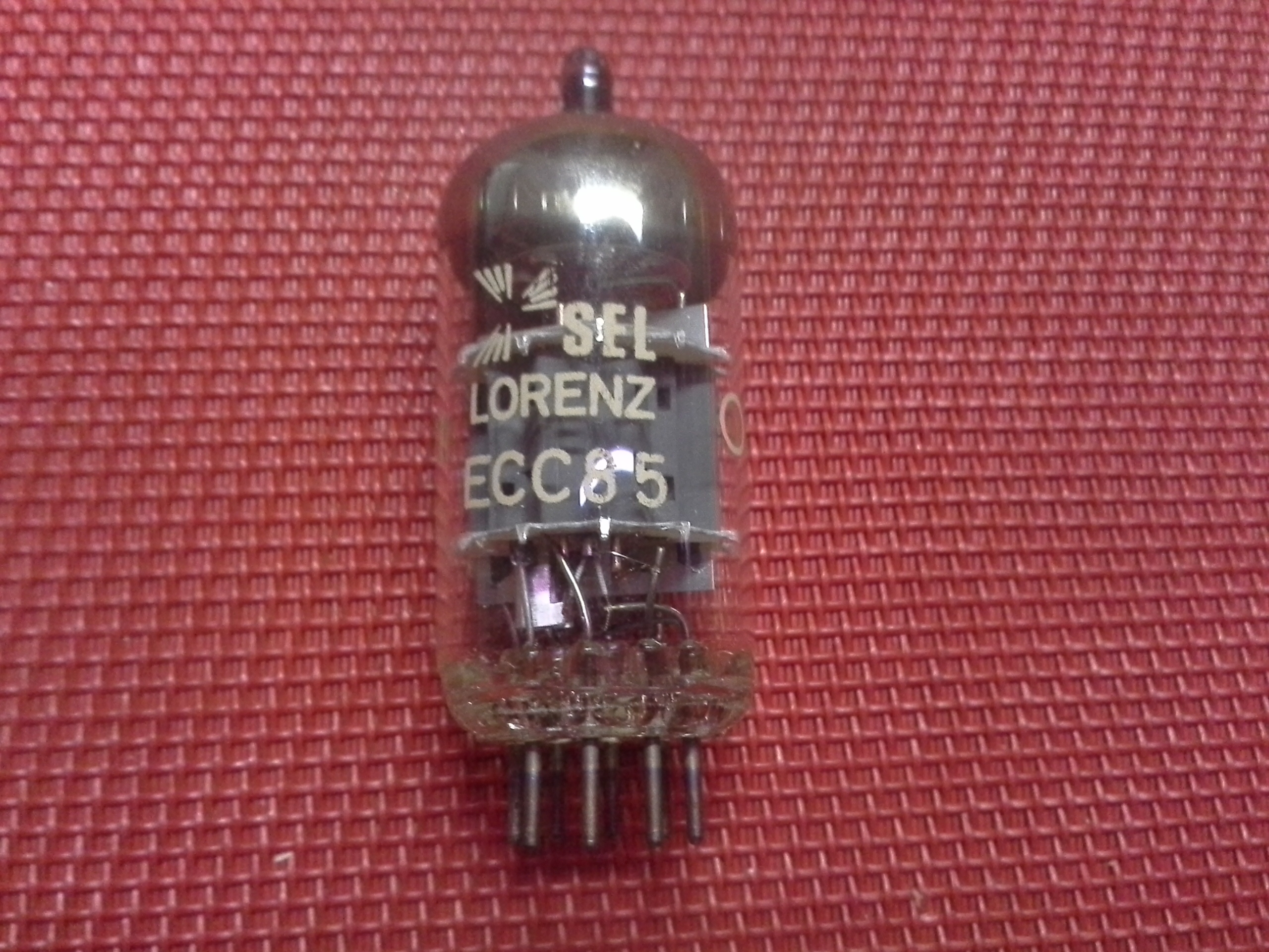 Elektronenröhre Typ ECC 85