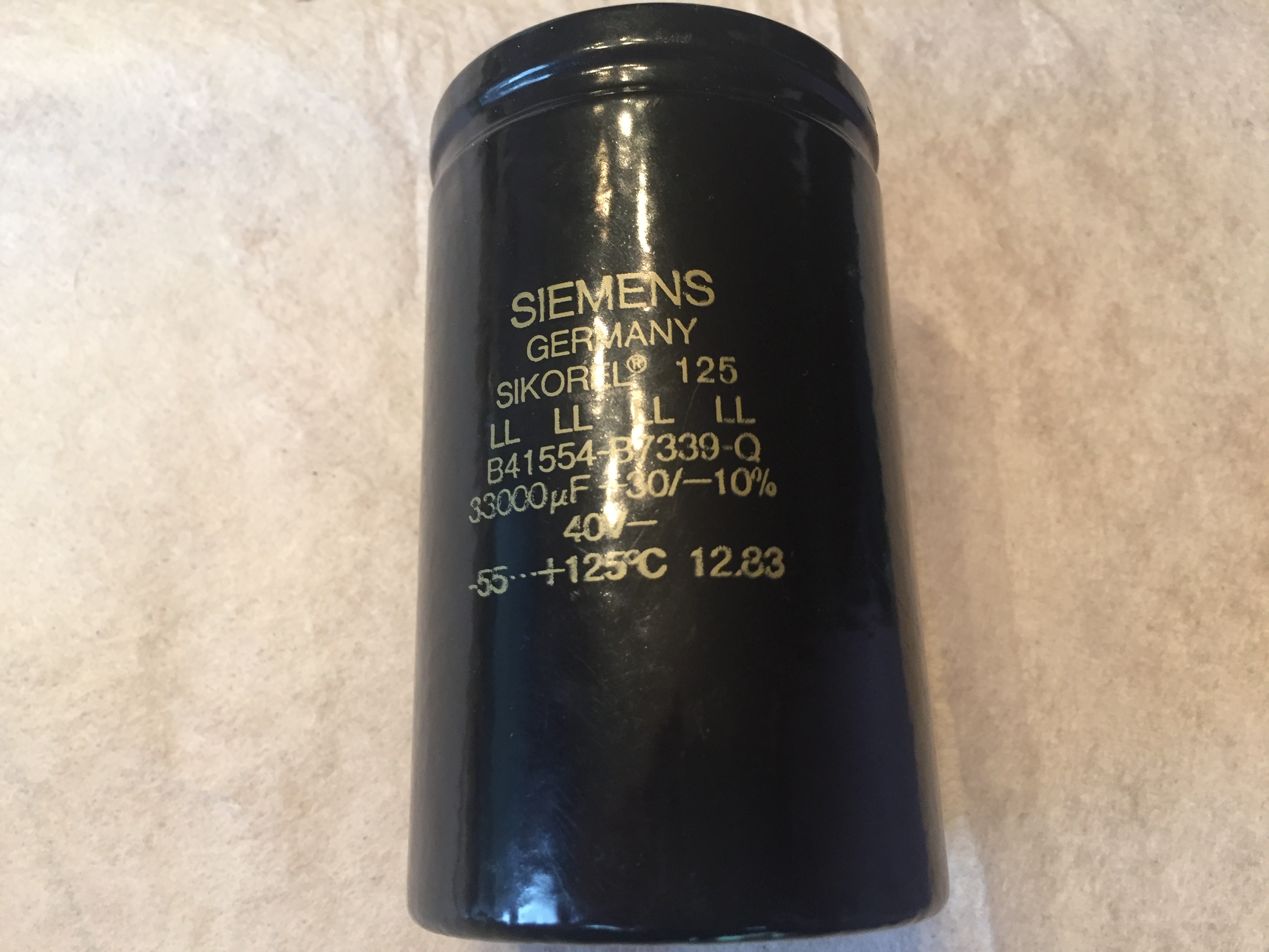 Siemens Sikorel Kondensator B41554-B7339-Q