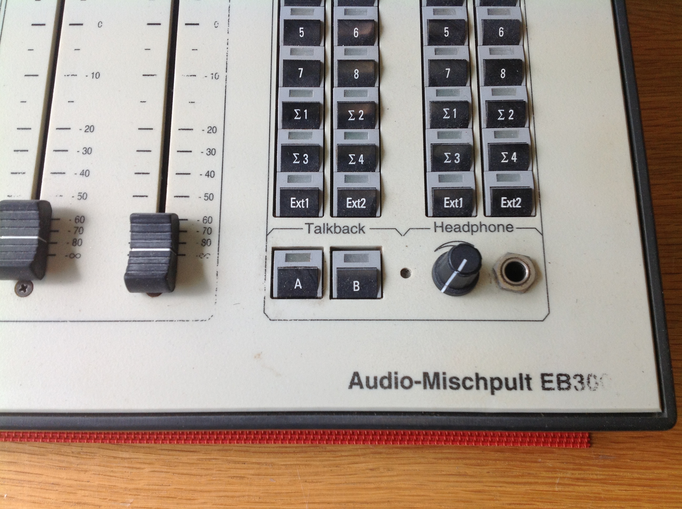 Audiomischpult T u. S Typ EB 300