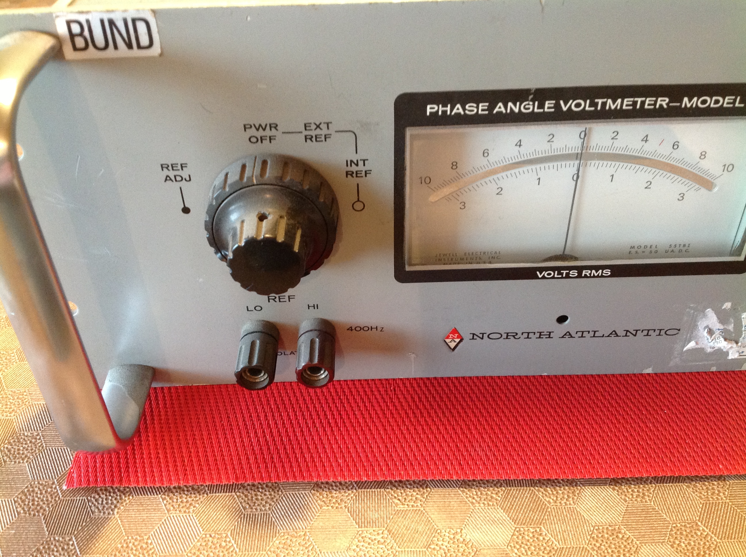 North Atlantic Phase Angle Voltmeter / Phasenwinkelvoltmeter Model 213