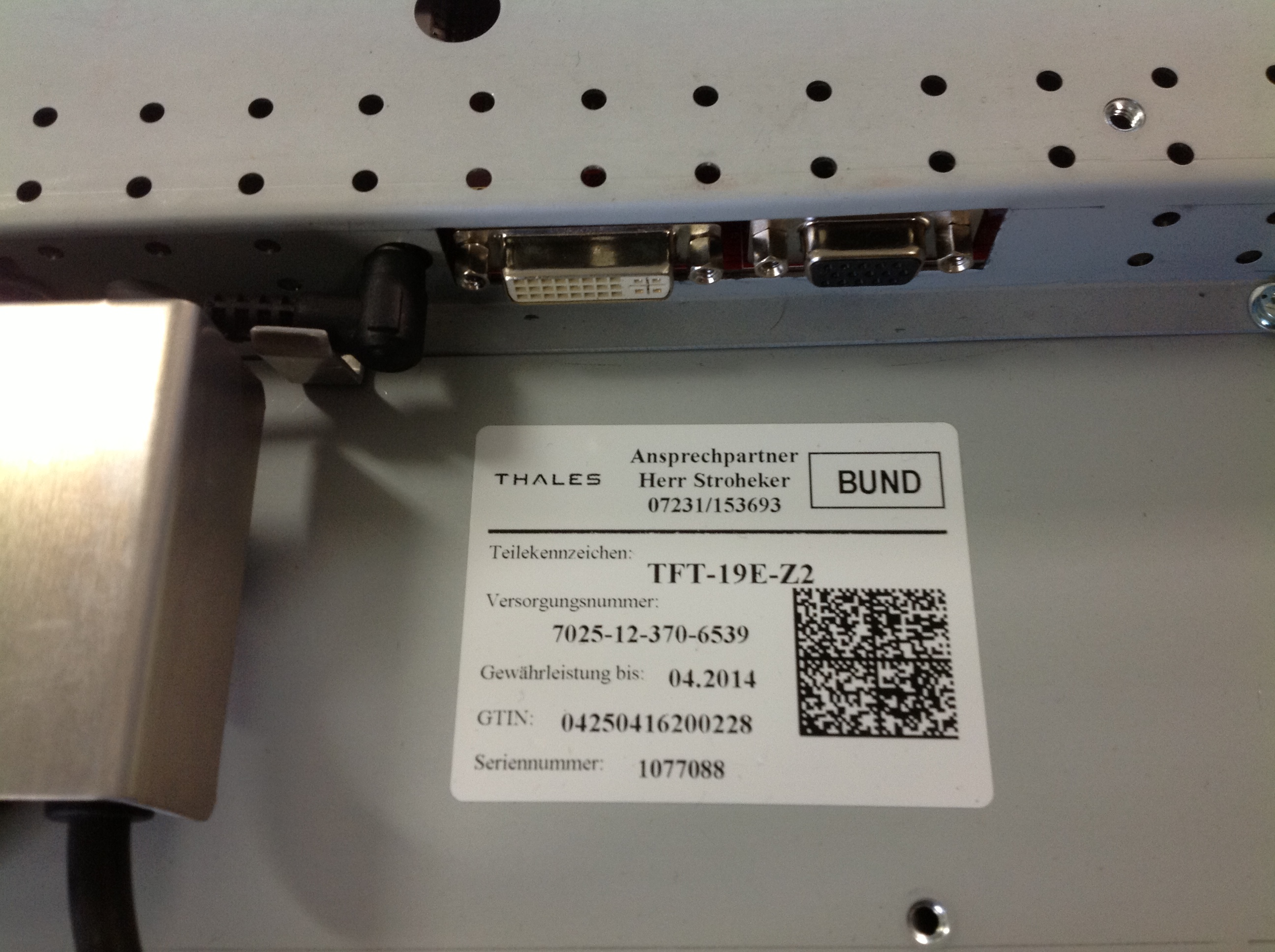 Flachbildschirm, Monitor TFT-19E-Z2