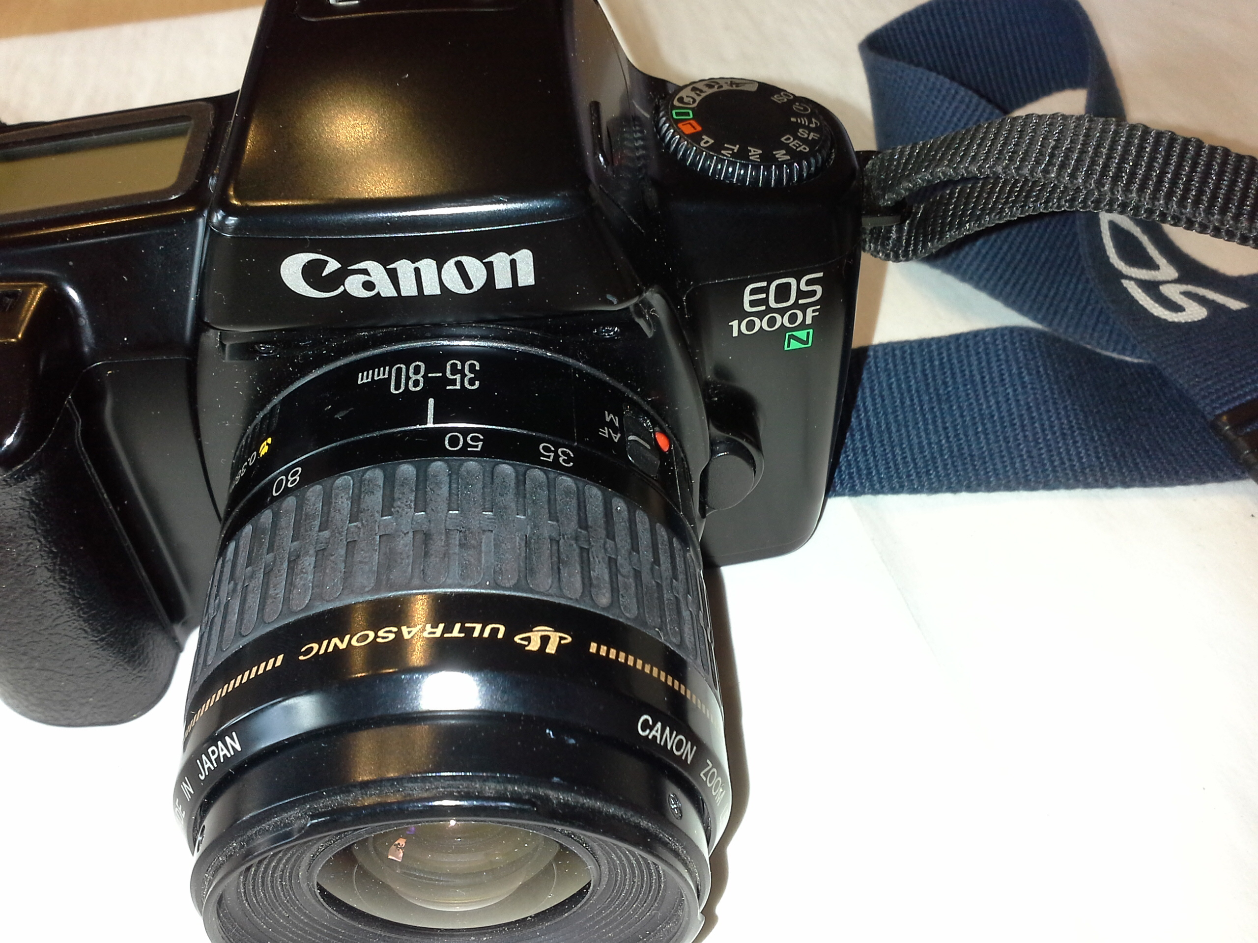 Canon Eos 1000 F Analoge Spiegelreflexkamera mit Speedlite 430EZ