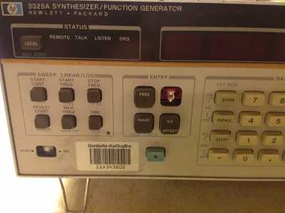 Hewlett Packard 3325 A Synthesizer-Funktionsgenerator