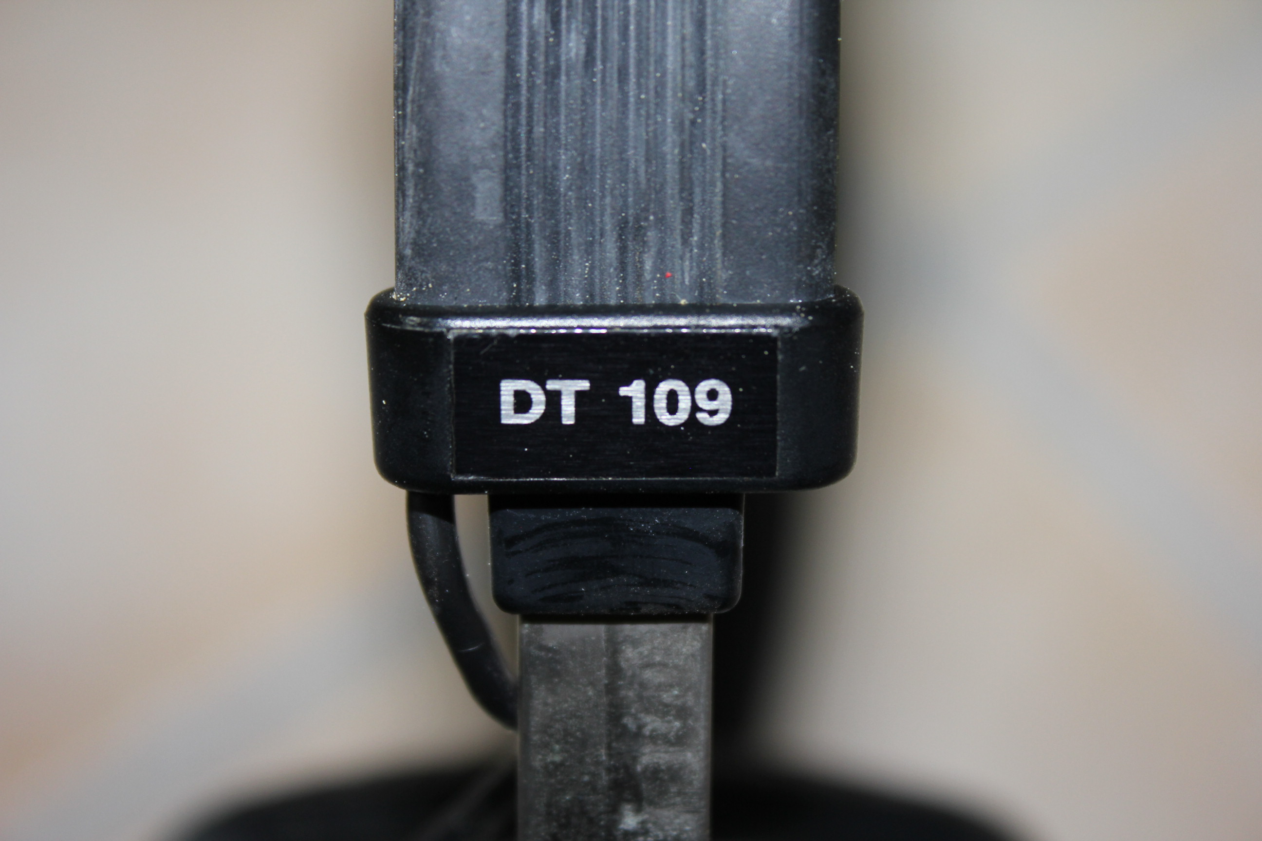 Bey­er­dy­namic DT-109