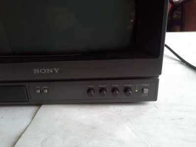 Sony 14" Color Monitor LMD-1420 - Typ 6"