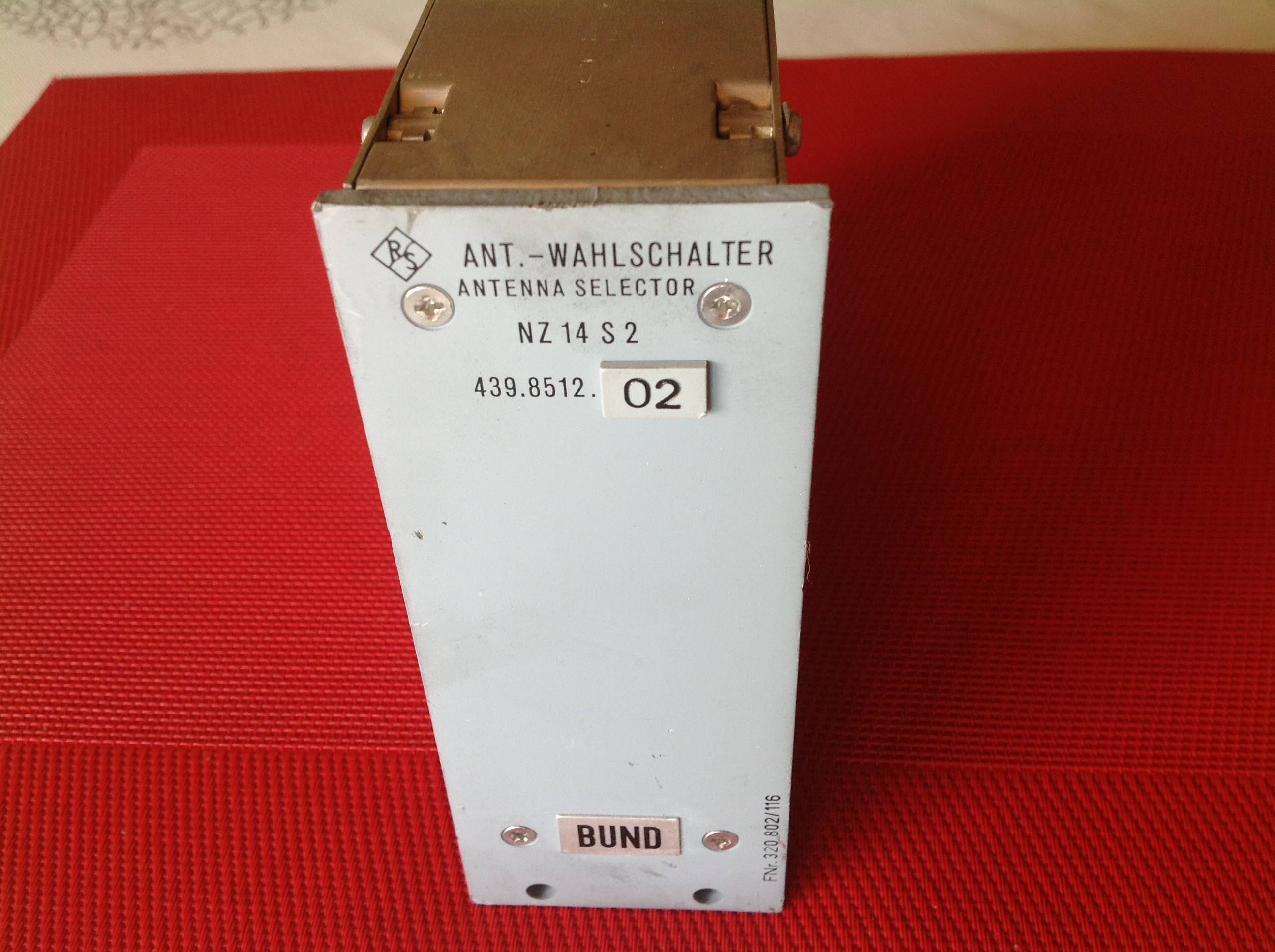 Rohde &amp; Schwarz Antennen-Wahlschalter / Antenna Selector NZ 14 S2