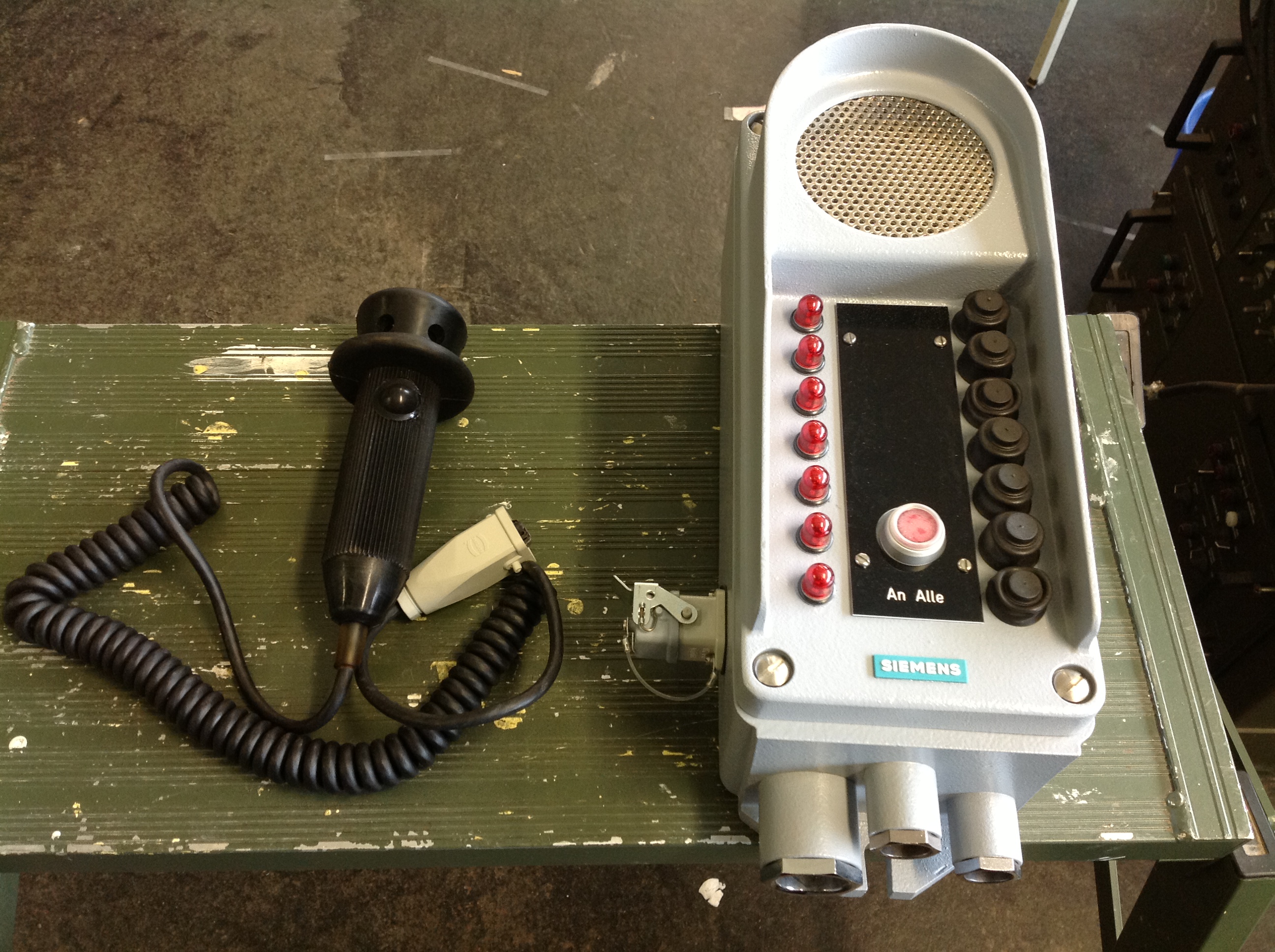 Schiffs-Lautsprecheranlage Typ G18000, Eigenverständigungsanlage, SLA-Zentrale