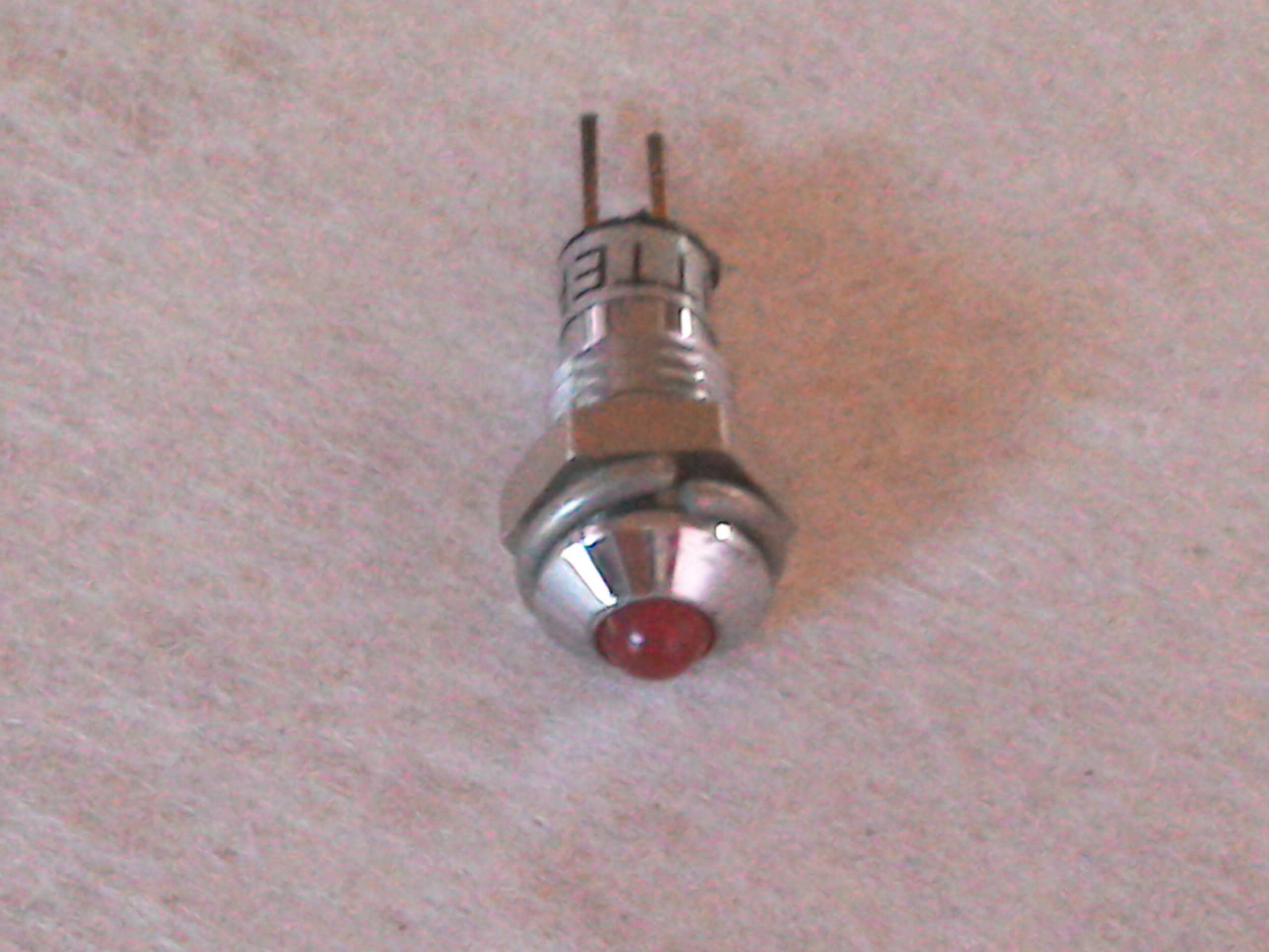 Knitter Leuchtdiode rot