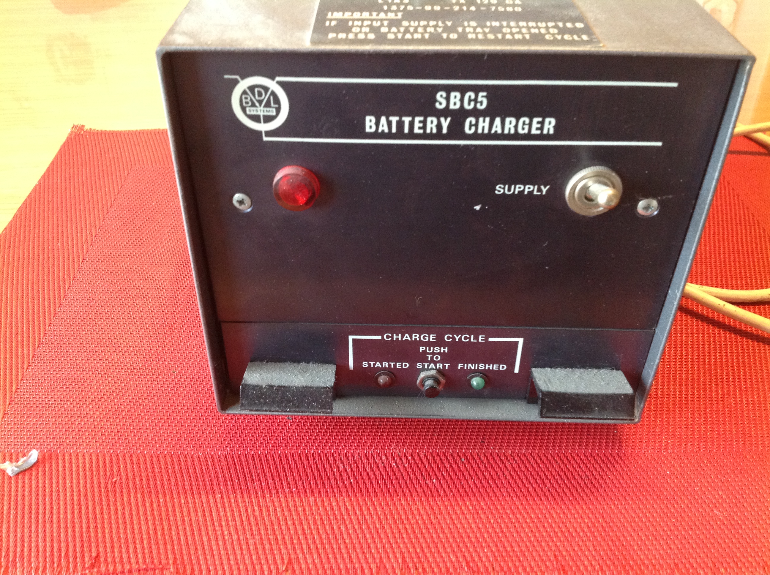 SBC 5, Battery Charger, Batterie-Ladegerät