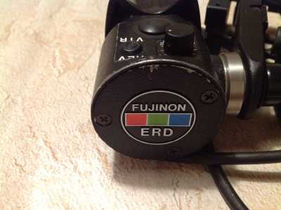Fujinon SRD-92B Hinterkamerabedienung mit Stativklemme MCA