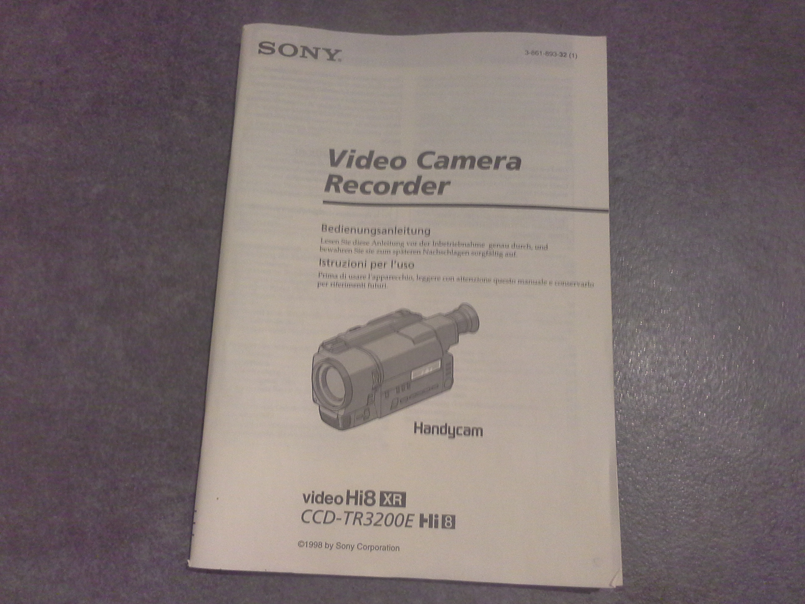 Camcorder Sony Typ CCD-TR3200E Hi8