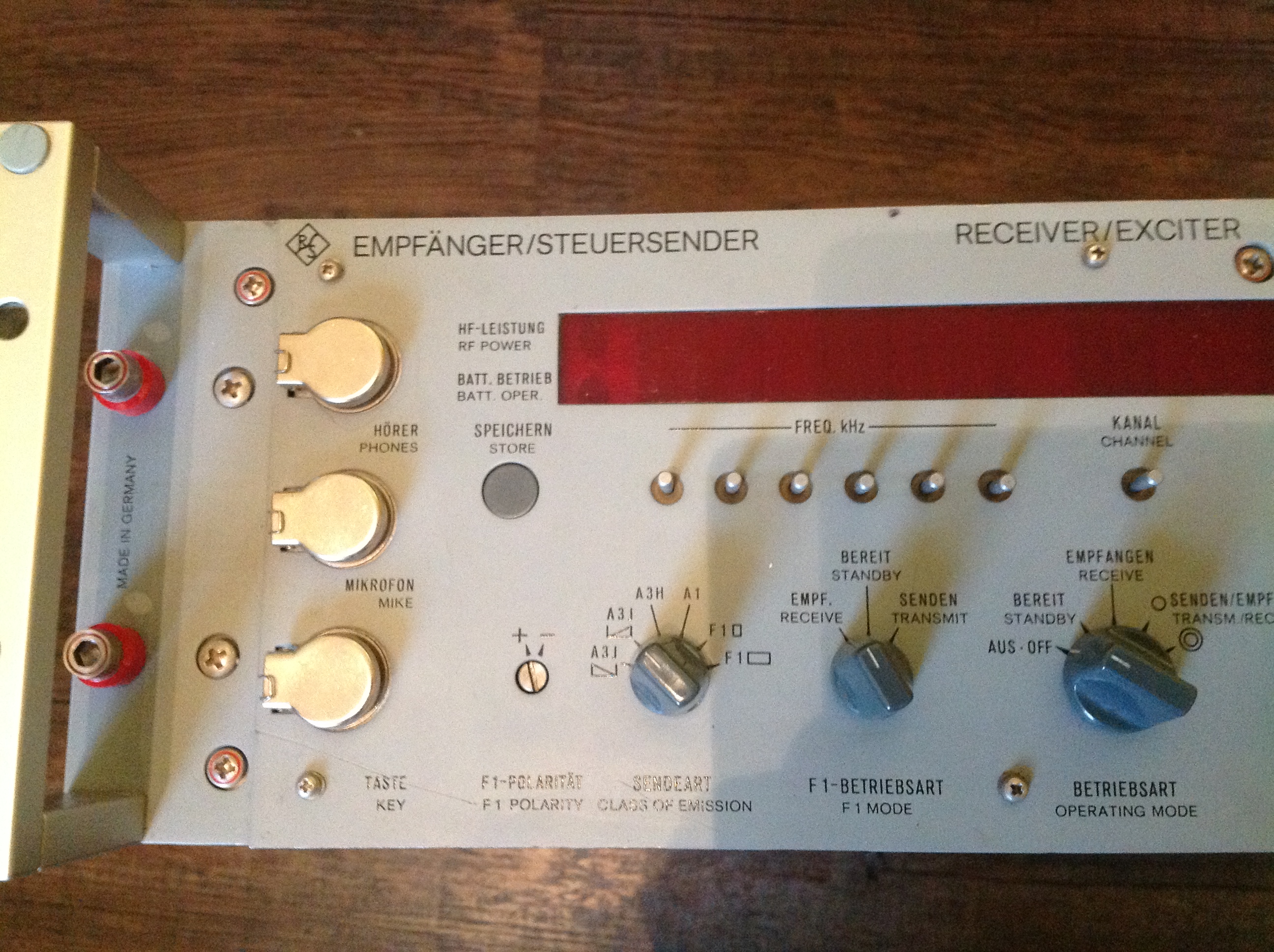 Rohde &amp; Schwarz Empfänger/Steuersender - Receiver/Exciter XK 043