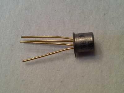 Transistor 2N3993