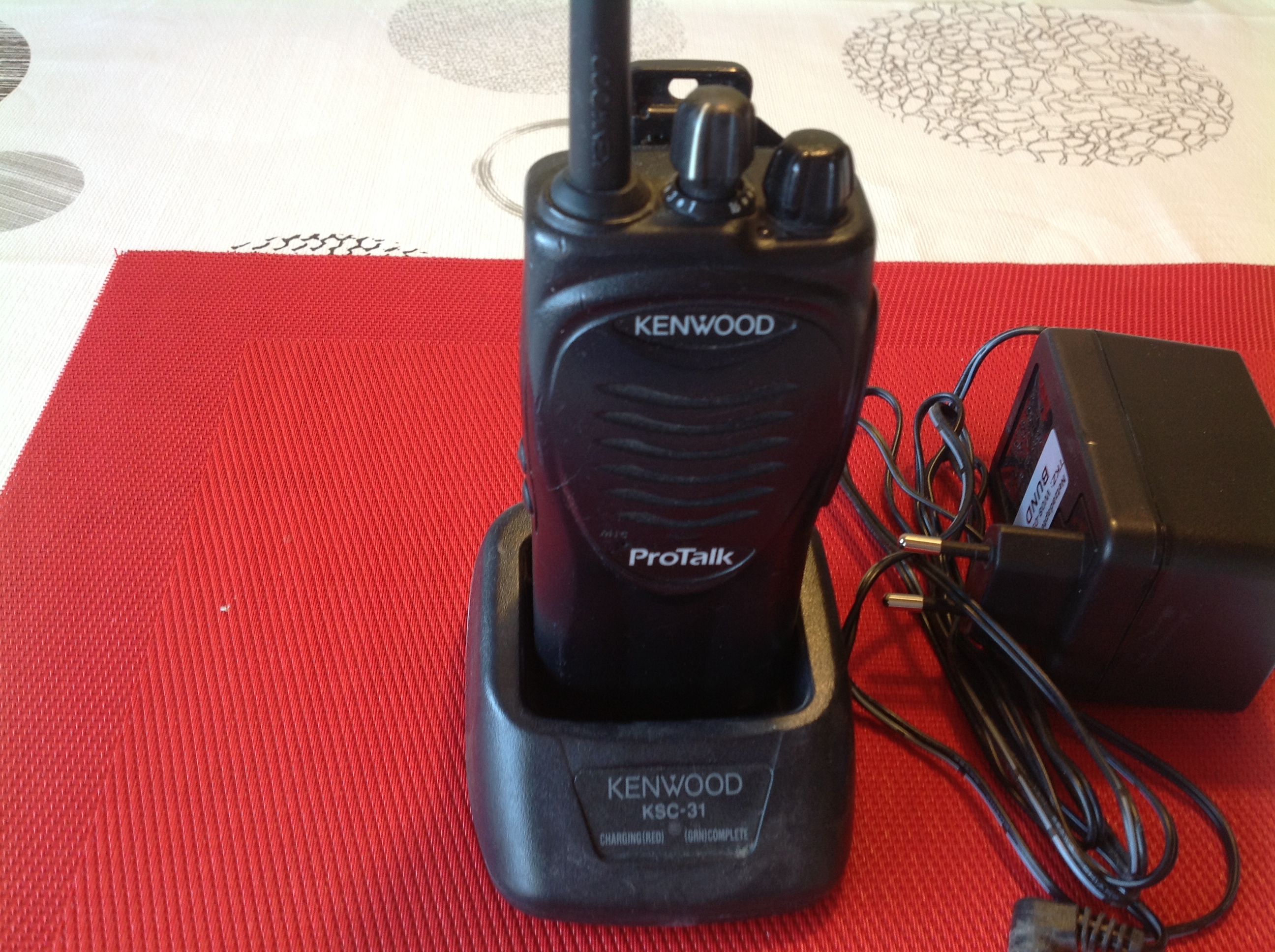 Kenwood TK 3201 E2 Funkgerät UHF-FM-Transceiver