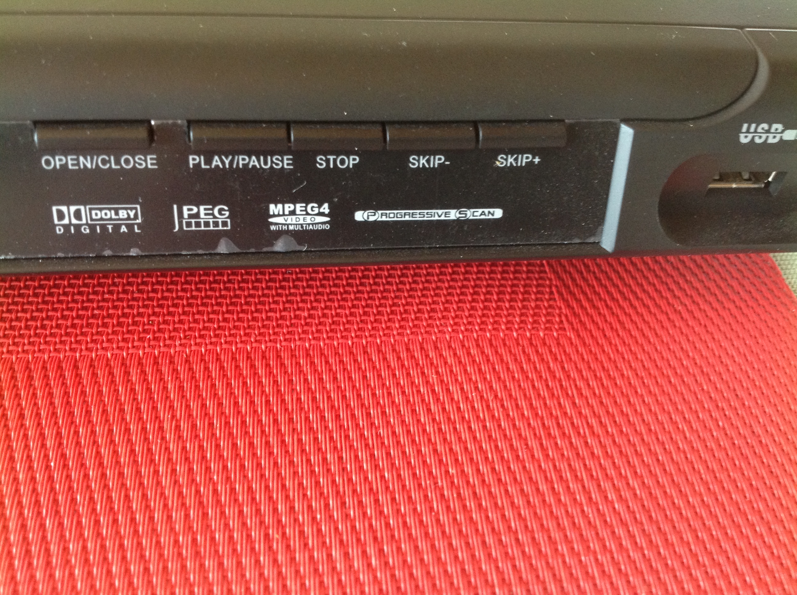 Xoro HSD 2200 MPEG4 DVD-Player mit USB Xoro HSD 2200 MPEG4 DVD-Player mit USB