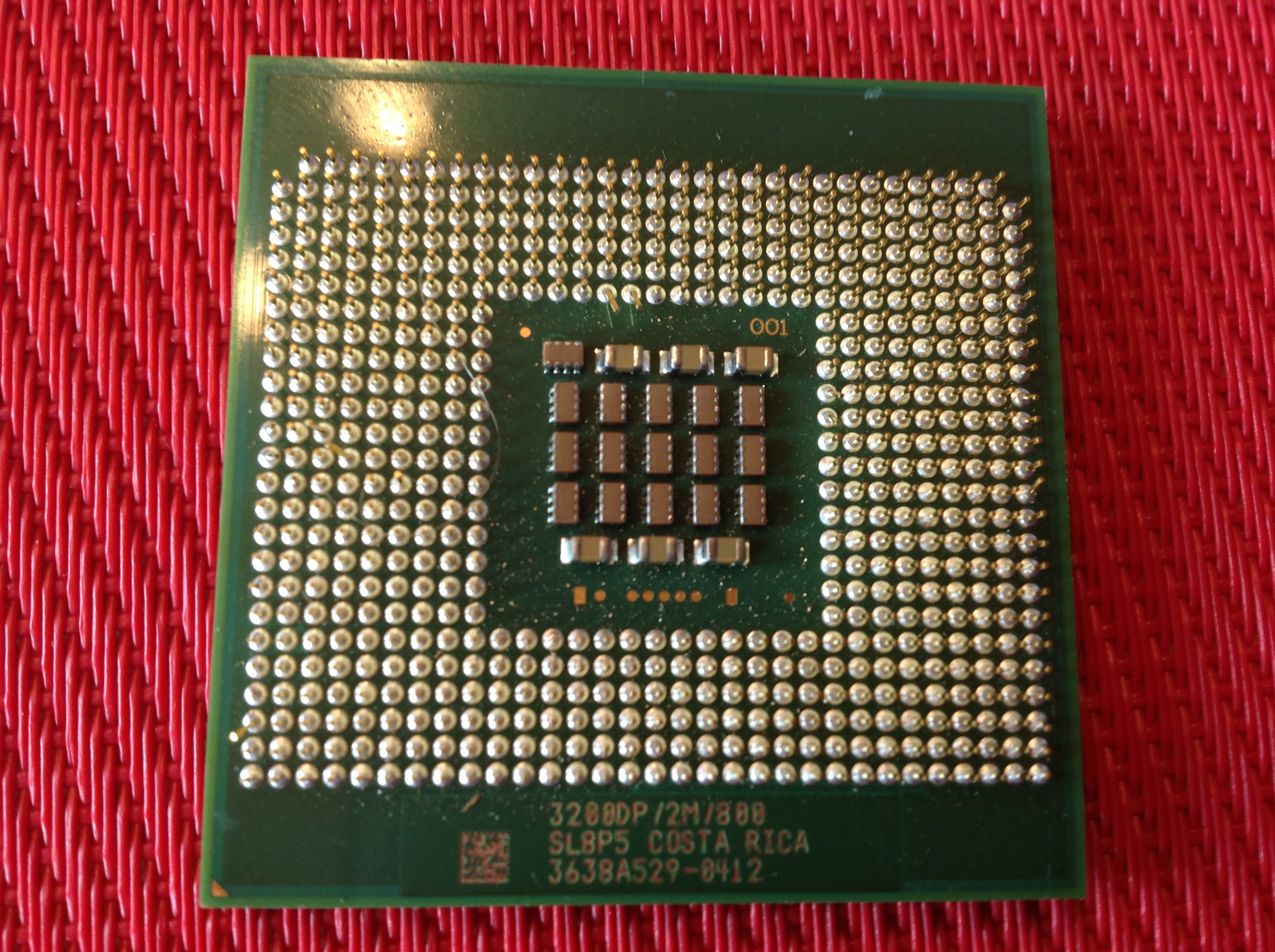 Intel  Xeon  Processor i5  (2M Cache, 3.20 GHz, 800 MHz FSB)