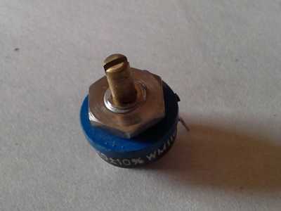 Potentiometer P1 2KO+-10% WM110