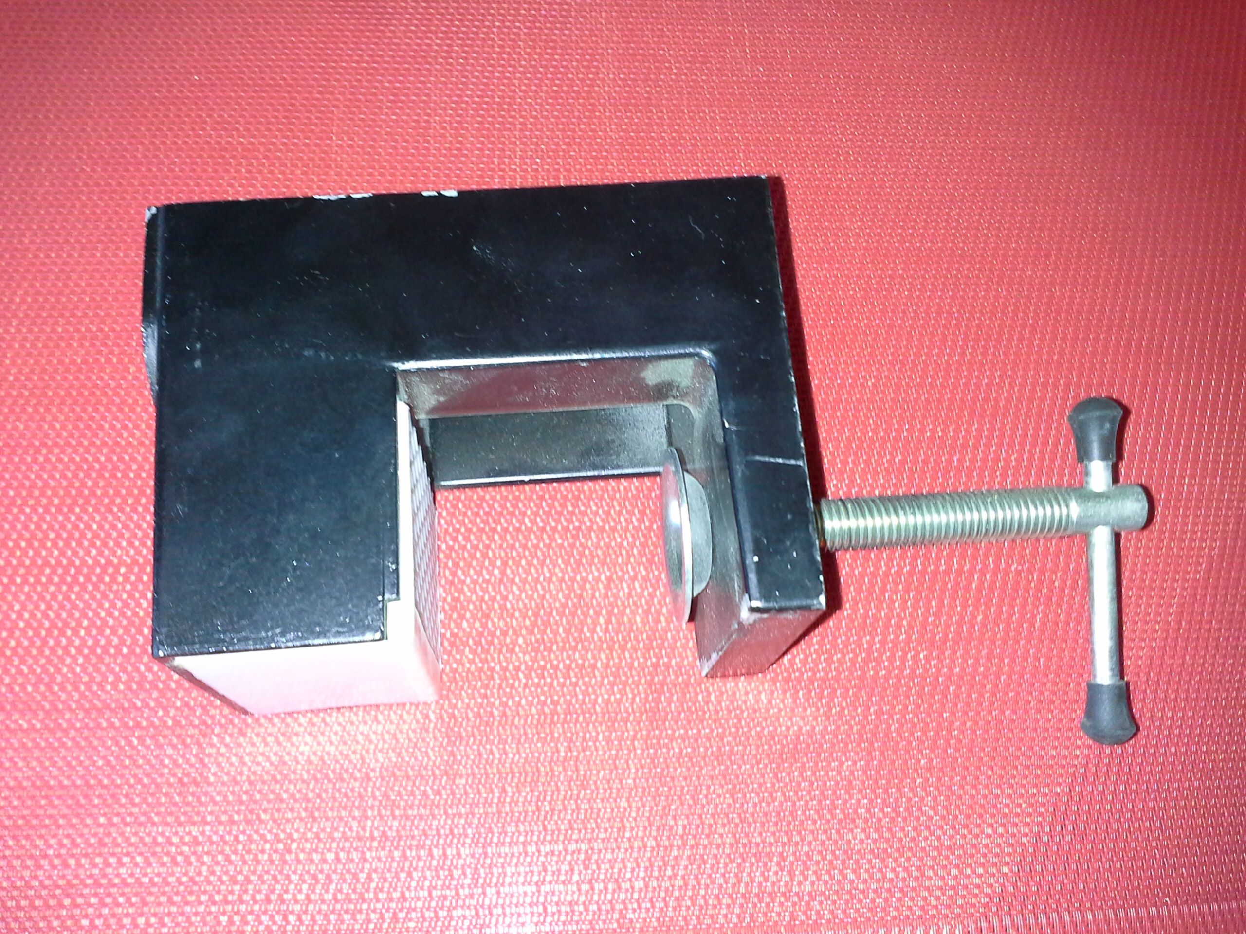 Schraubzwinge mit 2 x Halterung rund