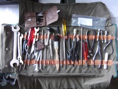 Werkzeugset aus BW-Bestand