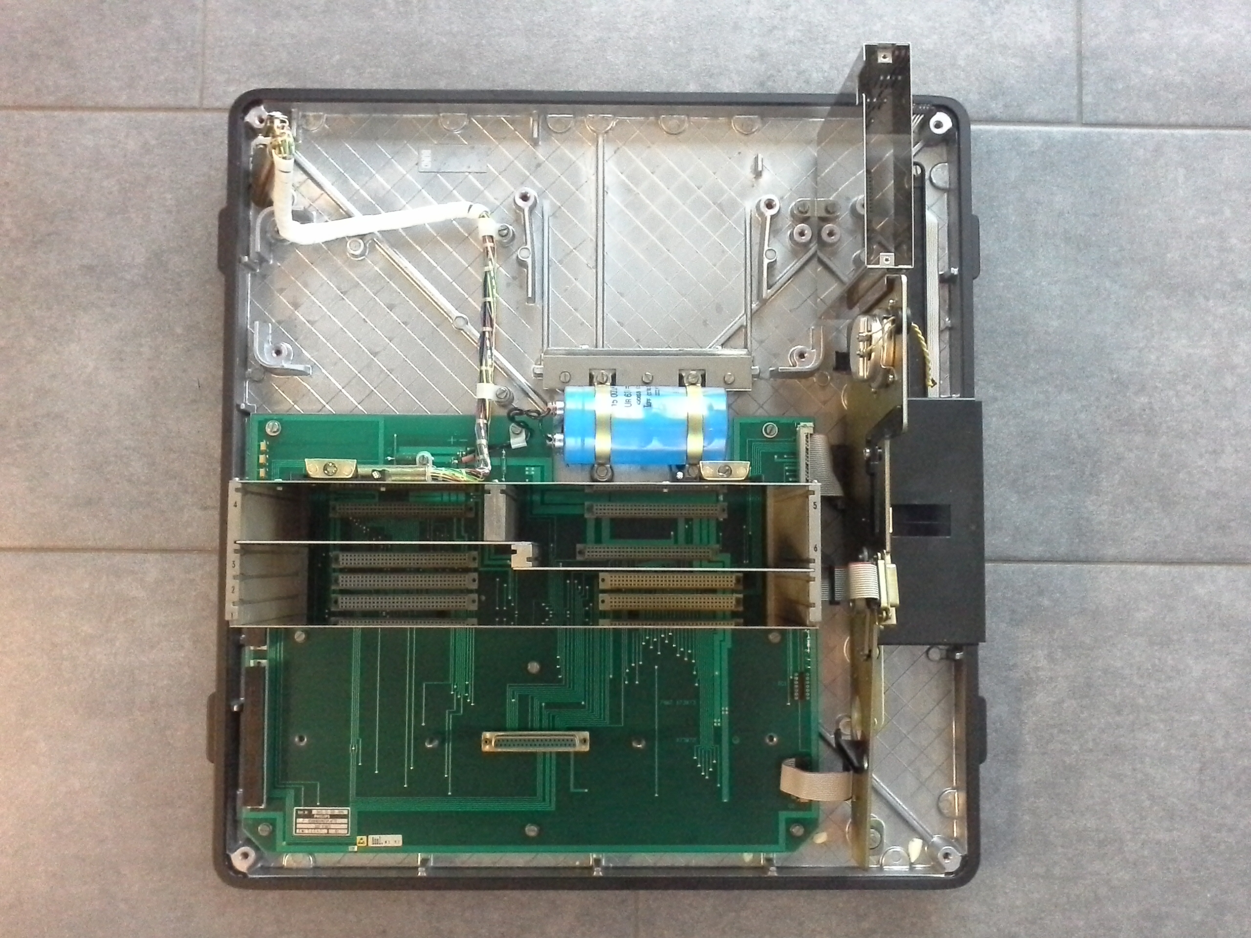 Grundplatte für Fernschreiber Typ FS 200/220