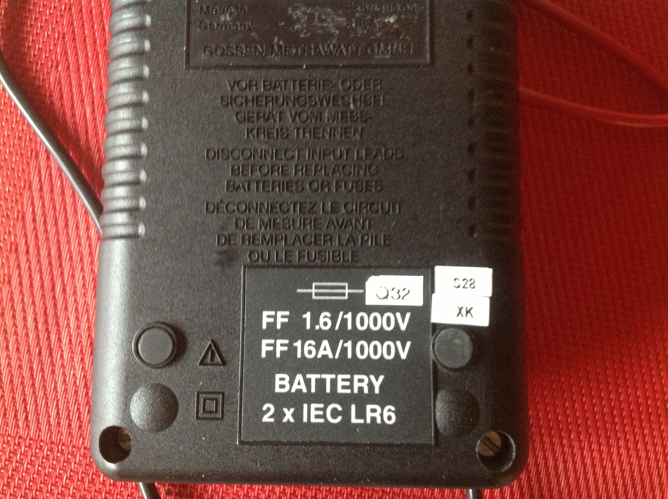 Gossen Metrawatt Hit 26S CAT IV Analog-Digital-Multimeter mit Signalgenerator Gossen Metrawatt Hit 26S CAT IV Analog-Digital-Multimeter mit Signalgenerator