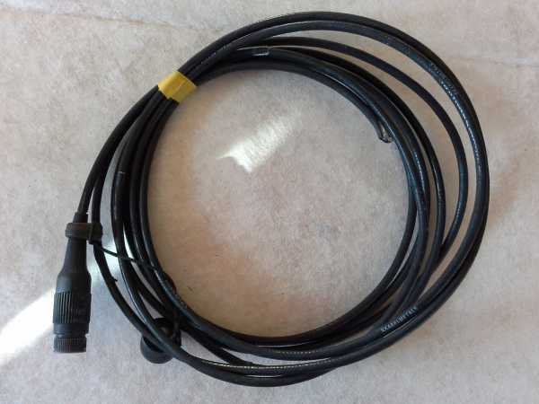 FM-Kabel mit 1 x NF-10 Anschluß - Länge 4,5m