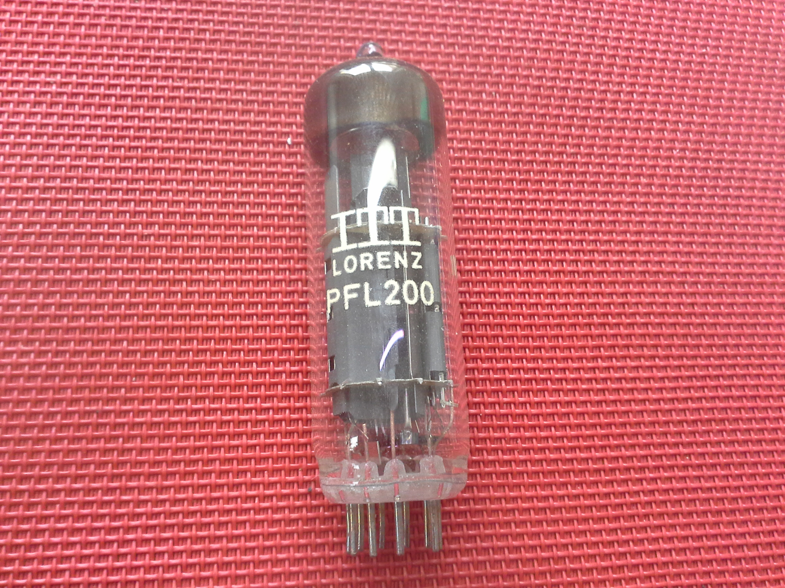 Elektronenröhre Typ PFL 200