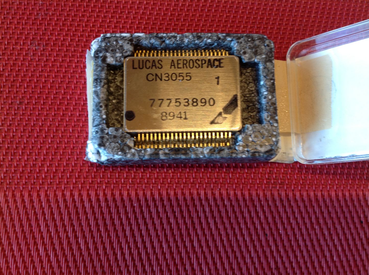 Lucas Aerospace IC`s CN3055, 77753890, vergoldet