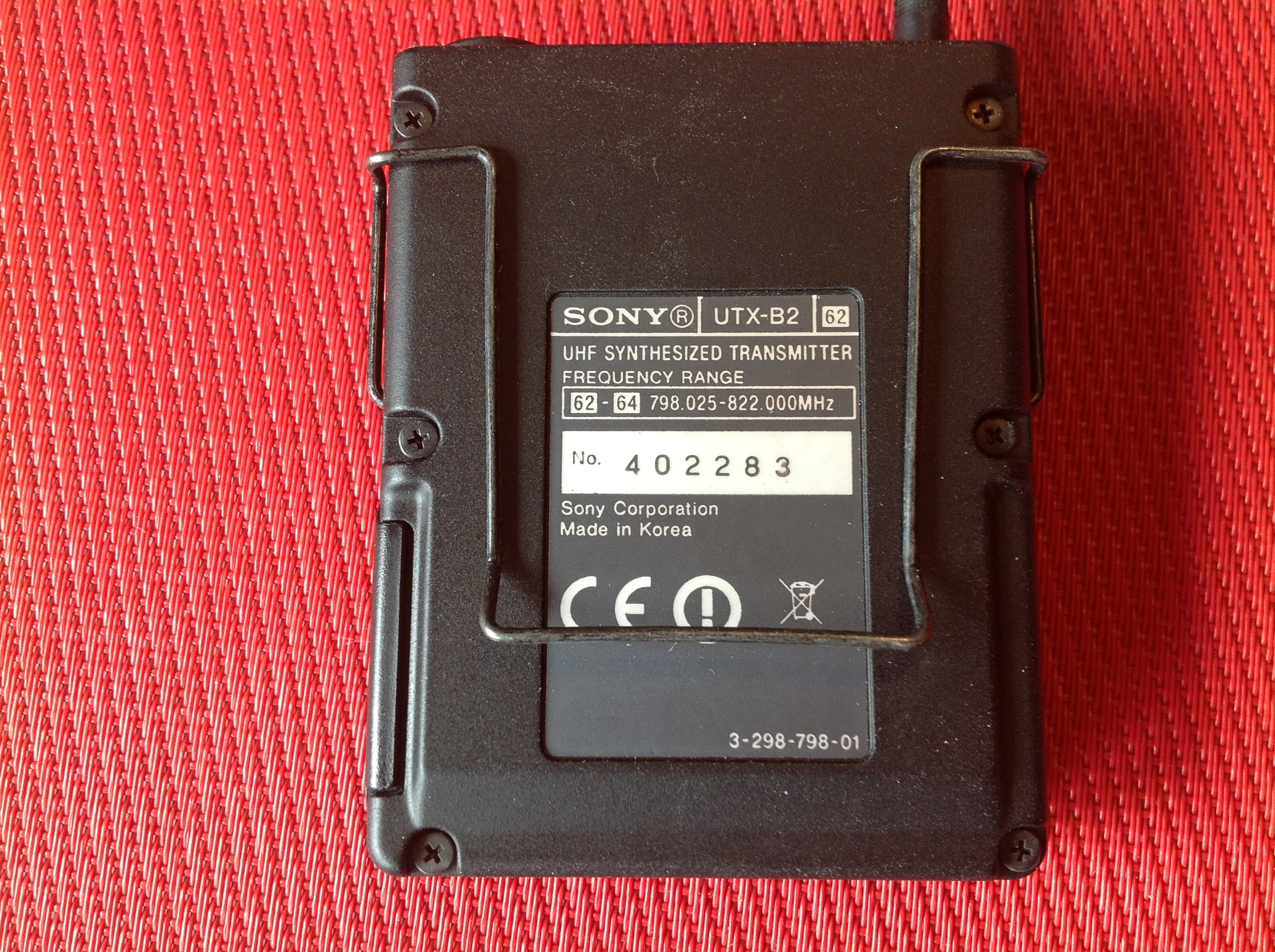 Sony UTX-B2 UHF Synthezised Transmitter - Taschensender