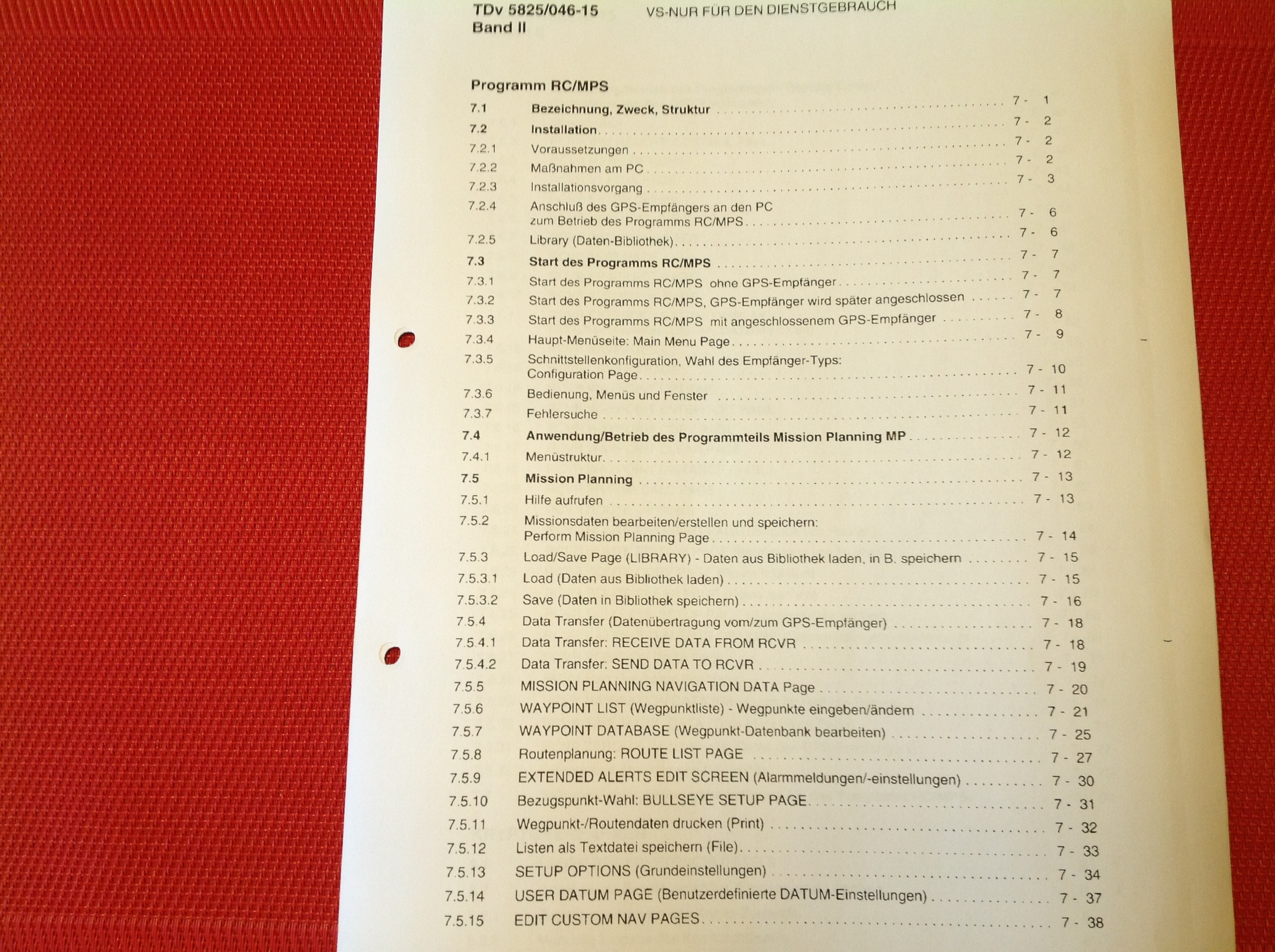 Navigationsempfänger Satellit GPS-Empfänger PLGR 95 PPS Handbuch für Systembetreuer, TDv 5825/046-15 Navigationsempfänger Satellit GPS-Empfänger PLGR 95 PPS Handbuch für Systembetreuer, TDv 5825/046-15