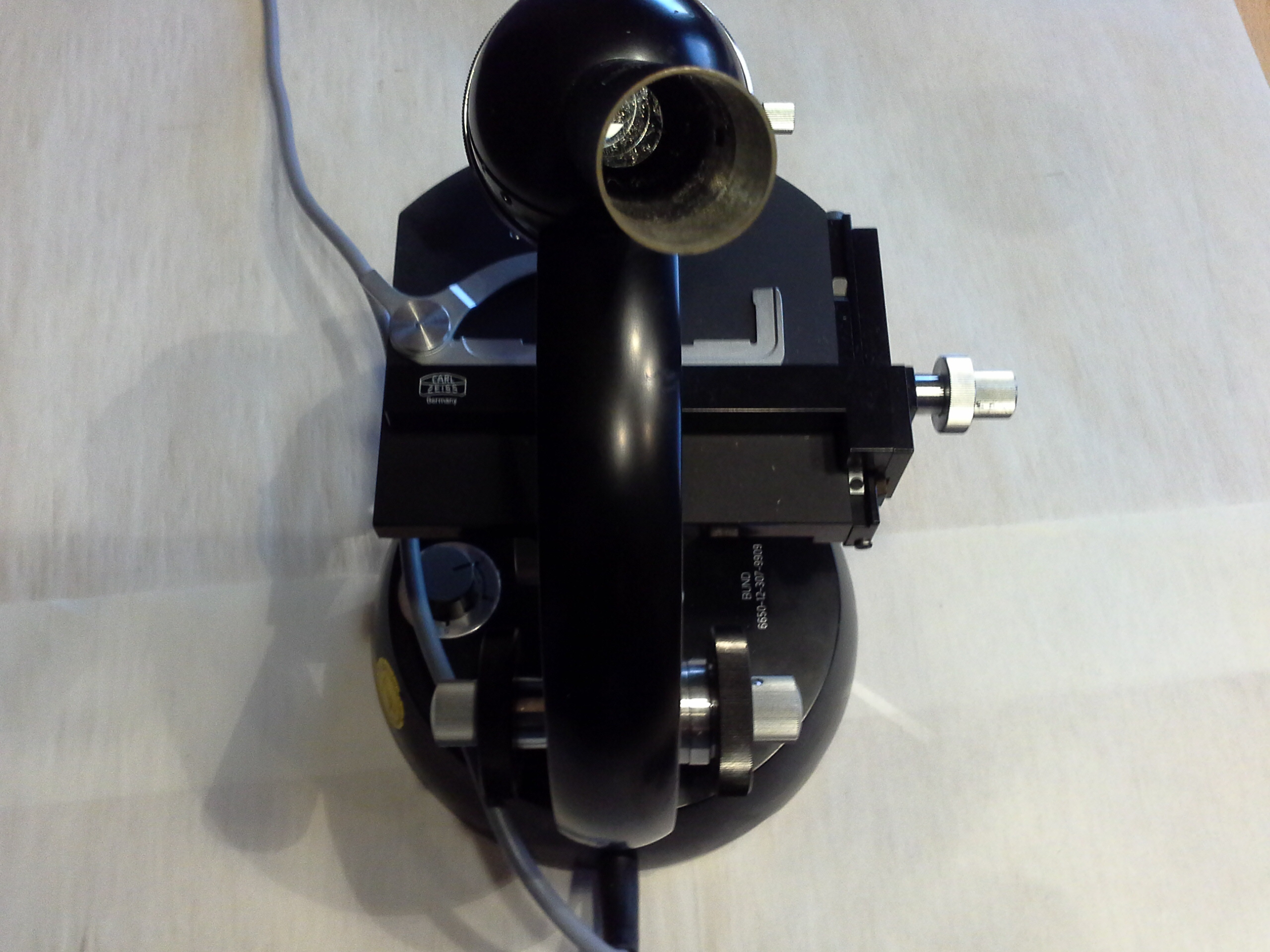 Carl Zeiss Mikroskop, optisch, monokular mit Einbauleuchte und Zubehör