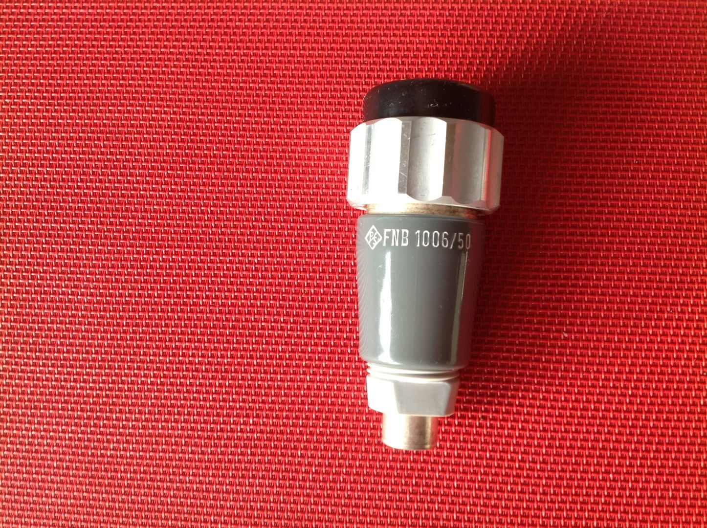 Rohde &amp; Schwarz Dezifix Stecker FNB 1006/50