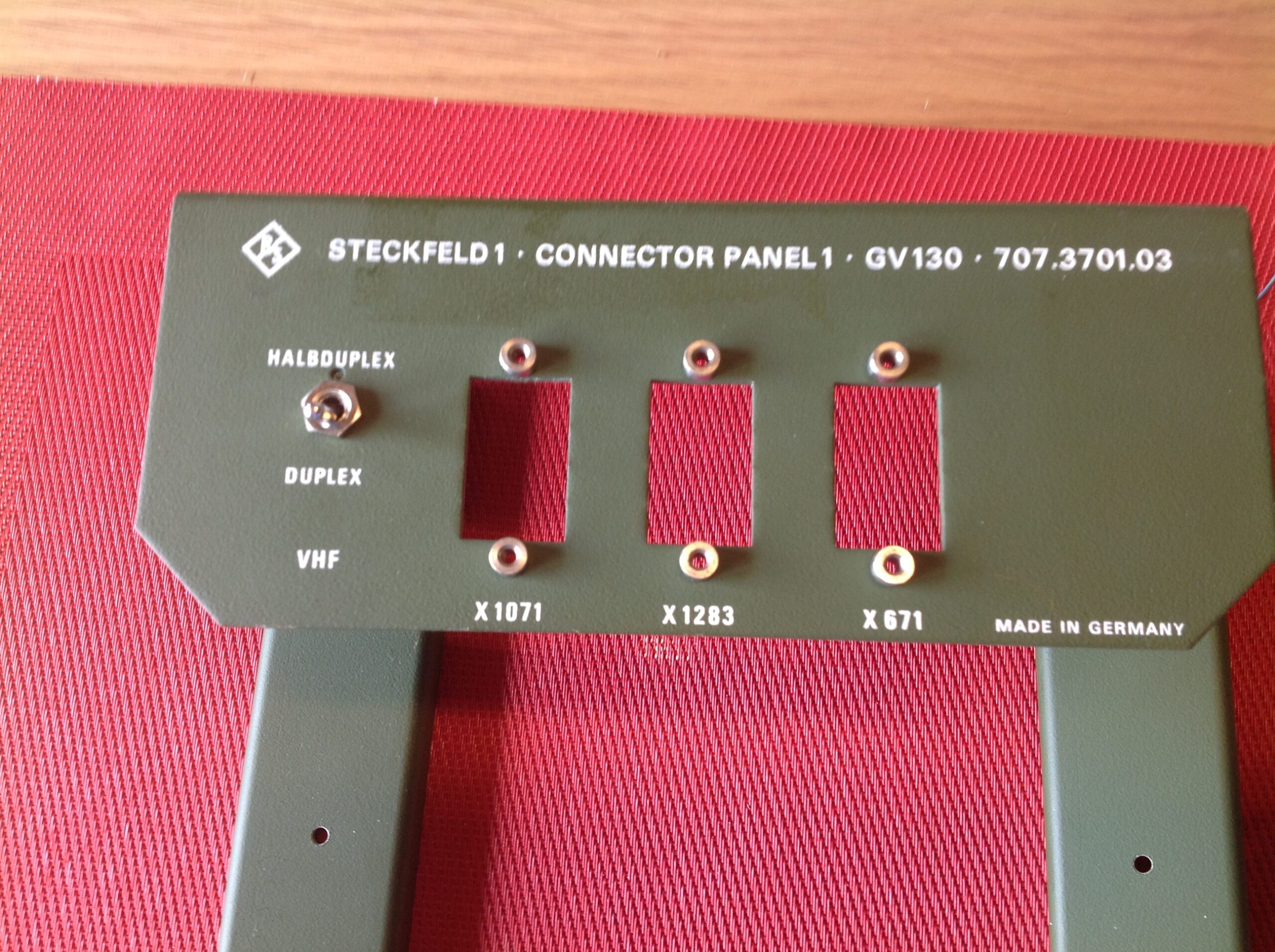 Rohde &amp; Schwarz Steckfeld 1 - Connector Panel 1 - GV 130