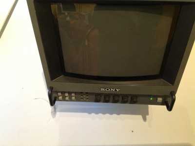 Sony Trinitron Model BVM-9044D Color Video Monitor