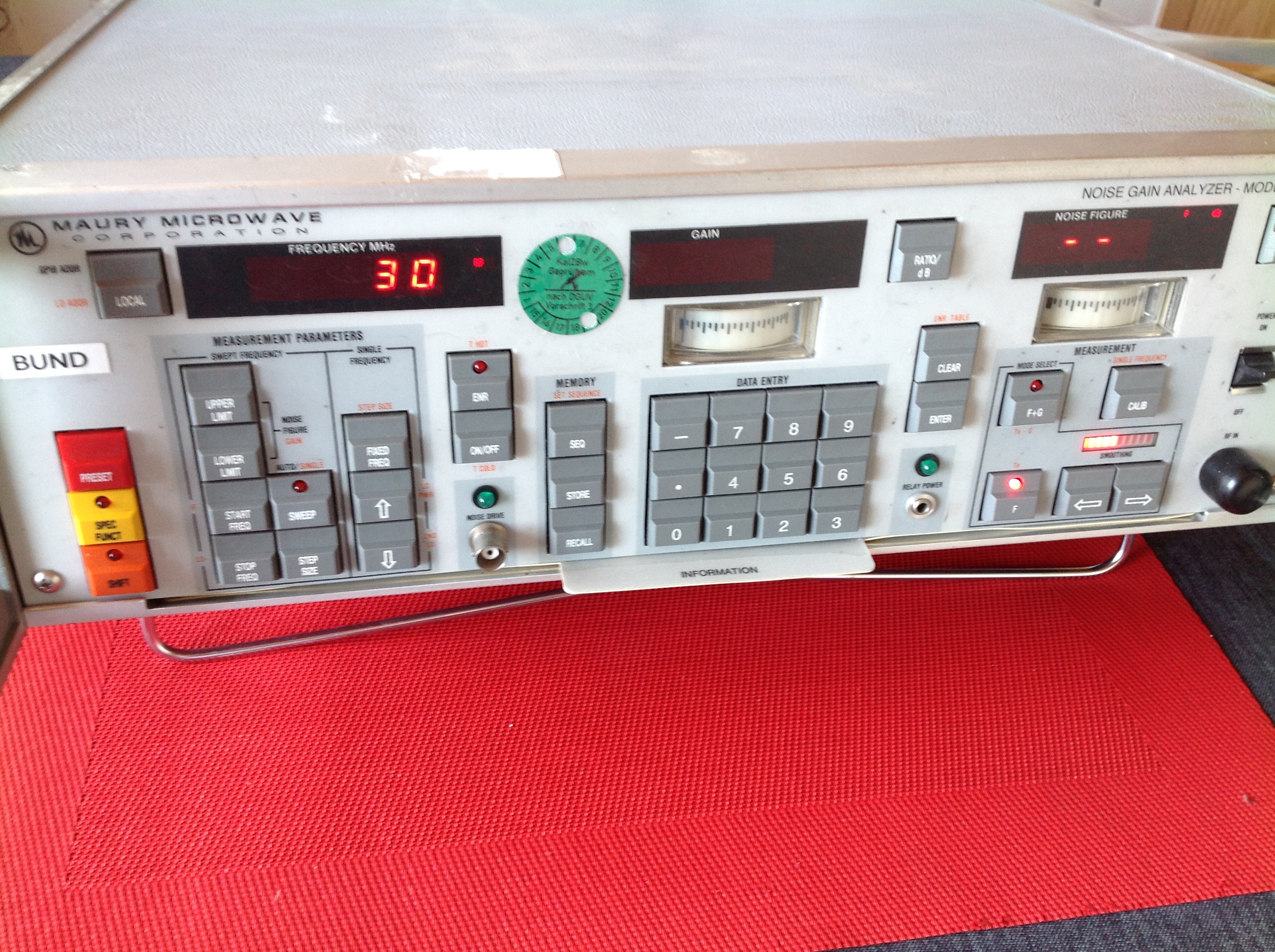 Maury Microwave Noise Gain Analysator MT 2075C
