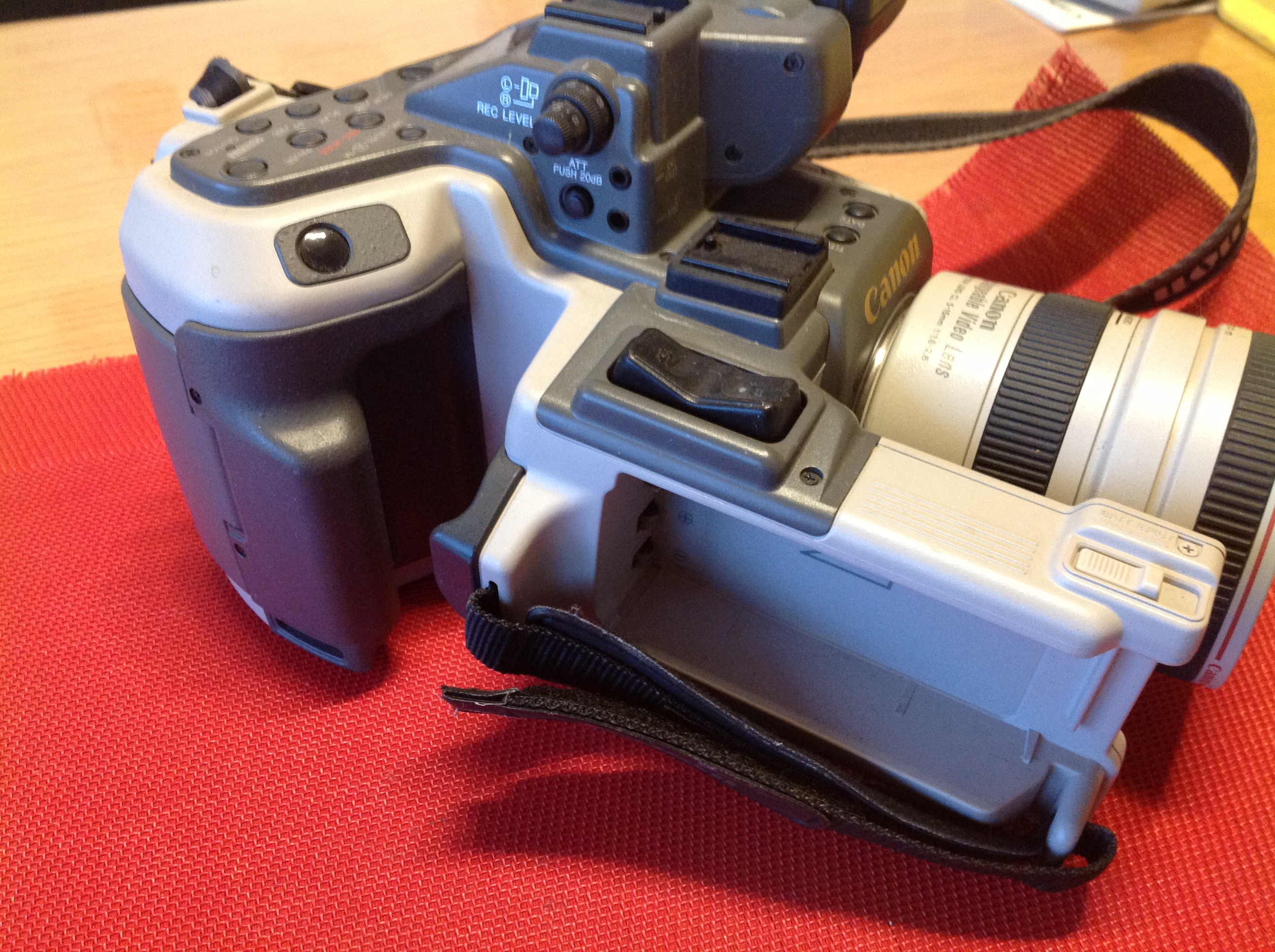 Canon EX2 Camcorder mit Objektiv Canon CL 5-15 mm, 1:1,6-2,6