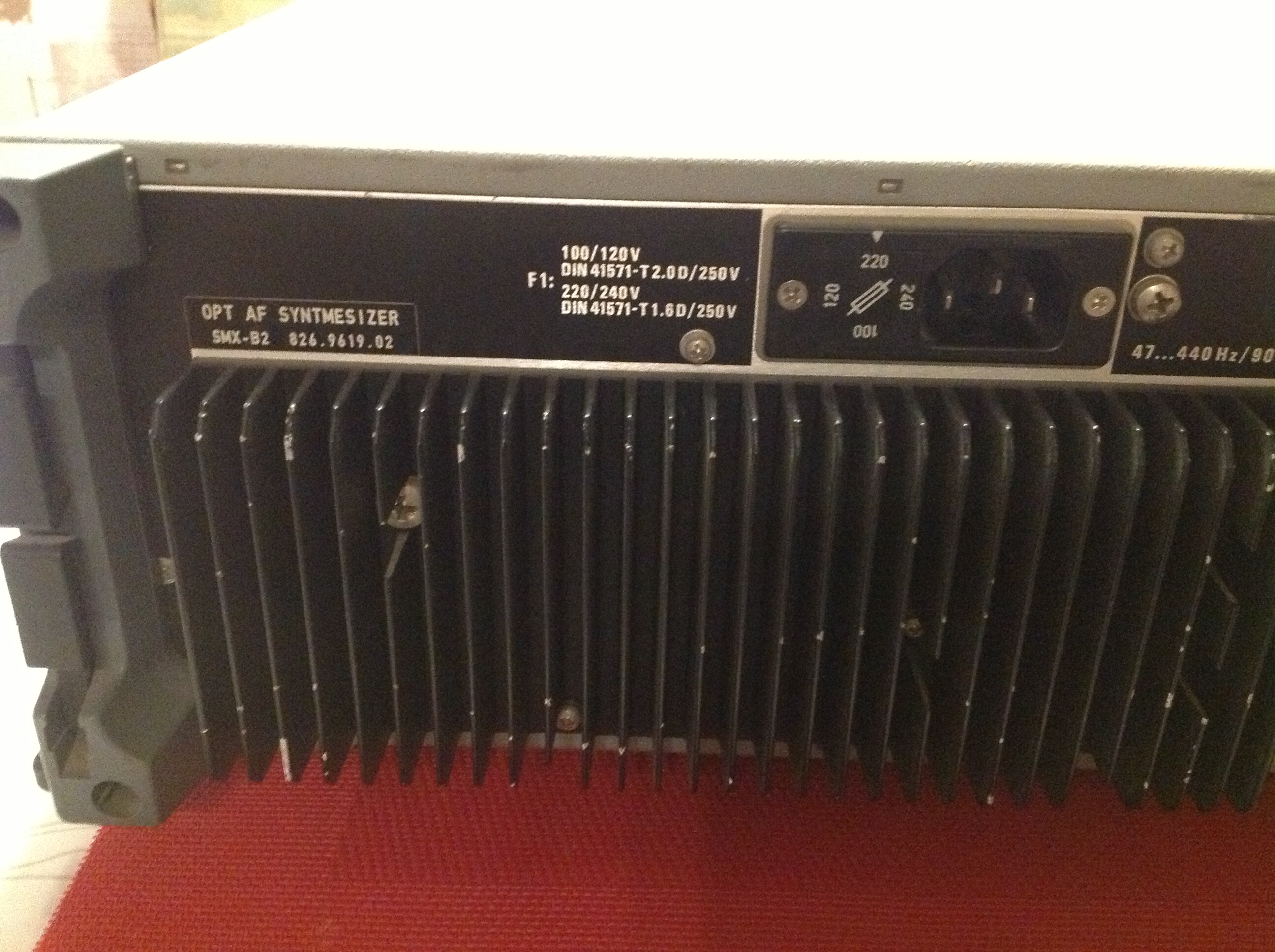 Rohde &amp; Schwarz Signal Generator SMX 100 KHz....1000 MHz