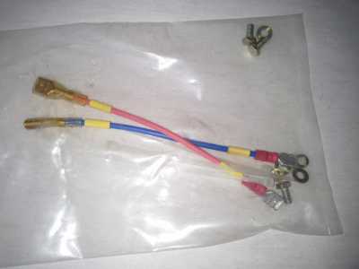 Kabelsatz mit Schrauben und Kabelbinder