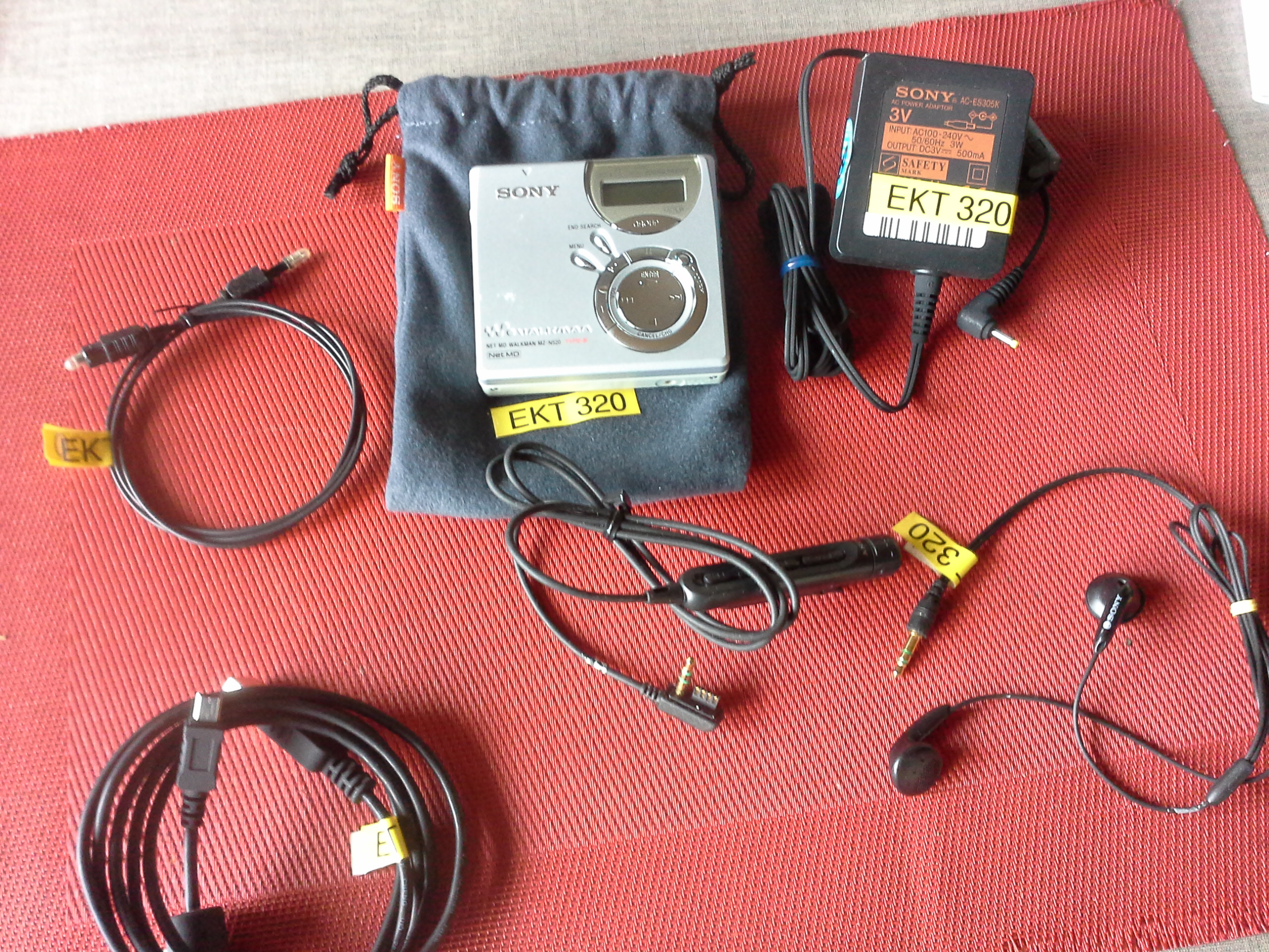 Sony, Portable MiniDisc Recorder MZ-N520