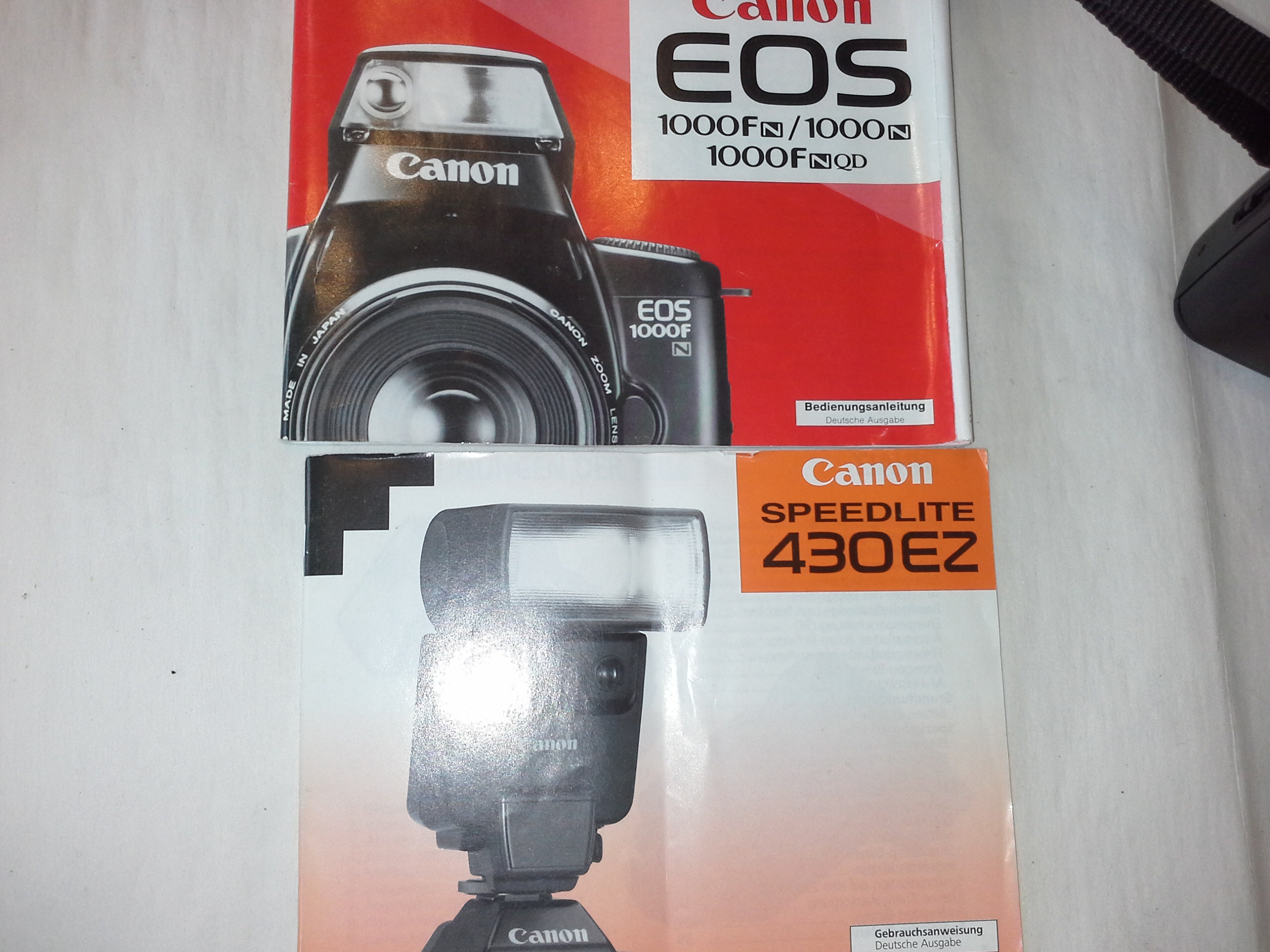 Canon Eos 1000 F Analoge Spiegelreflexkamera mit Speedlite 430EZ
