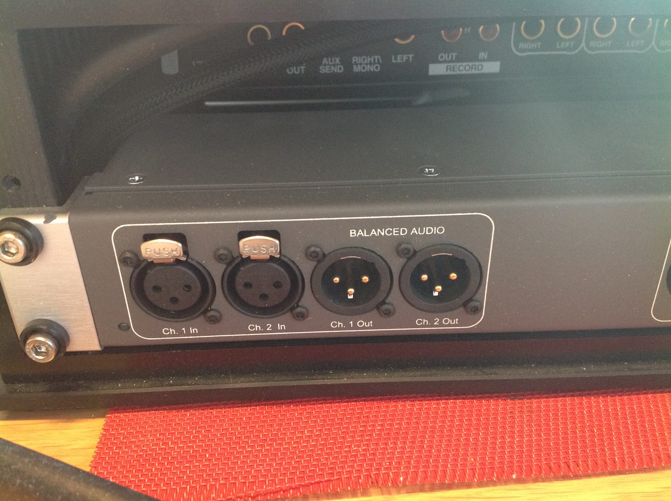 Rolls Stereo Line Mixer RM203x mit Zusatzgerät AYA im 19 " Rack