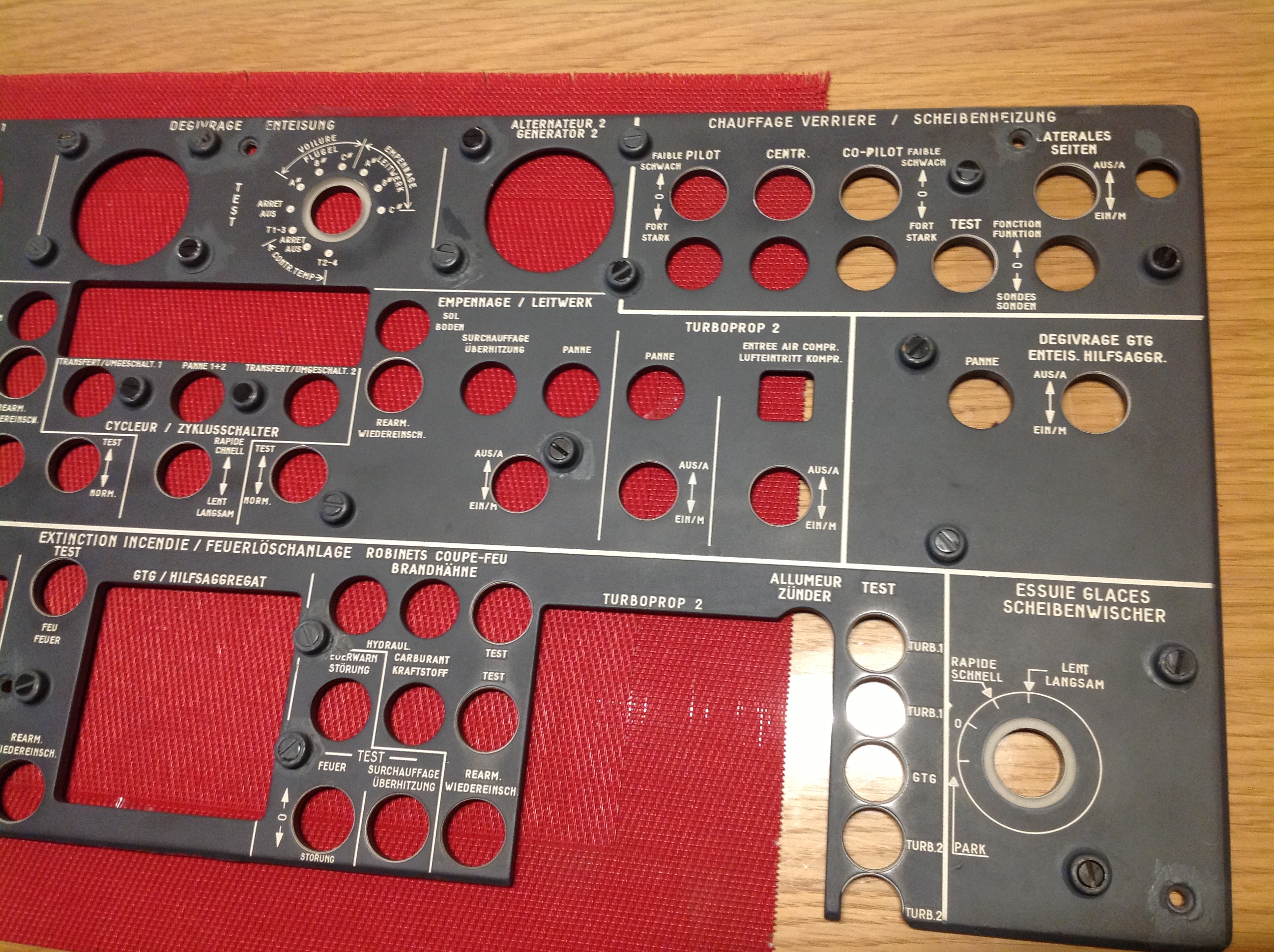 Instrumententafel, Bedientafel, Beleuchtungstafel vom Flugzeug Transall C-160