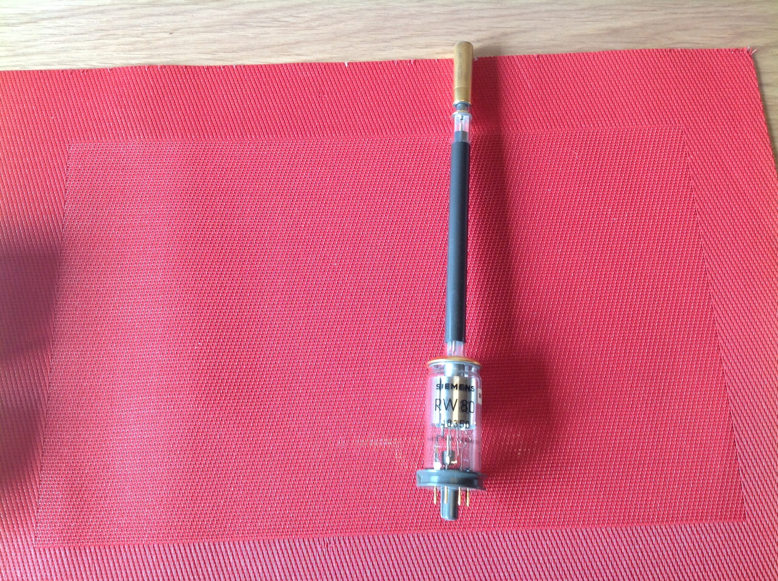 Elektronenröhre, Leistungs-Wanderfeldröhre Siemens RW 80, Klystronröhre für Vorverstärker 4....8 GHz