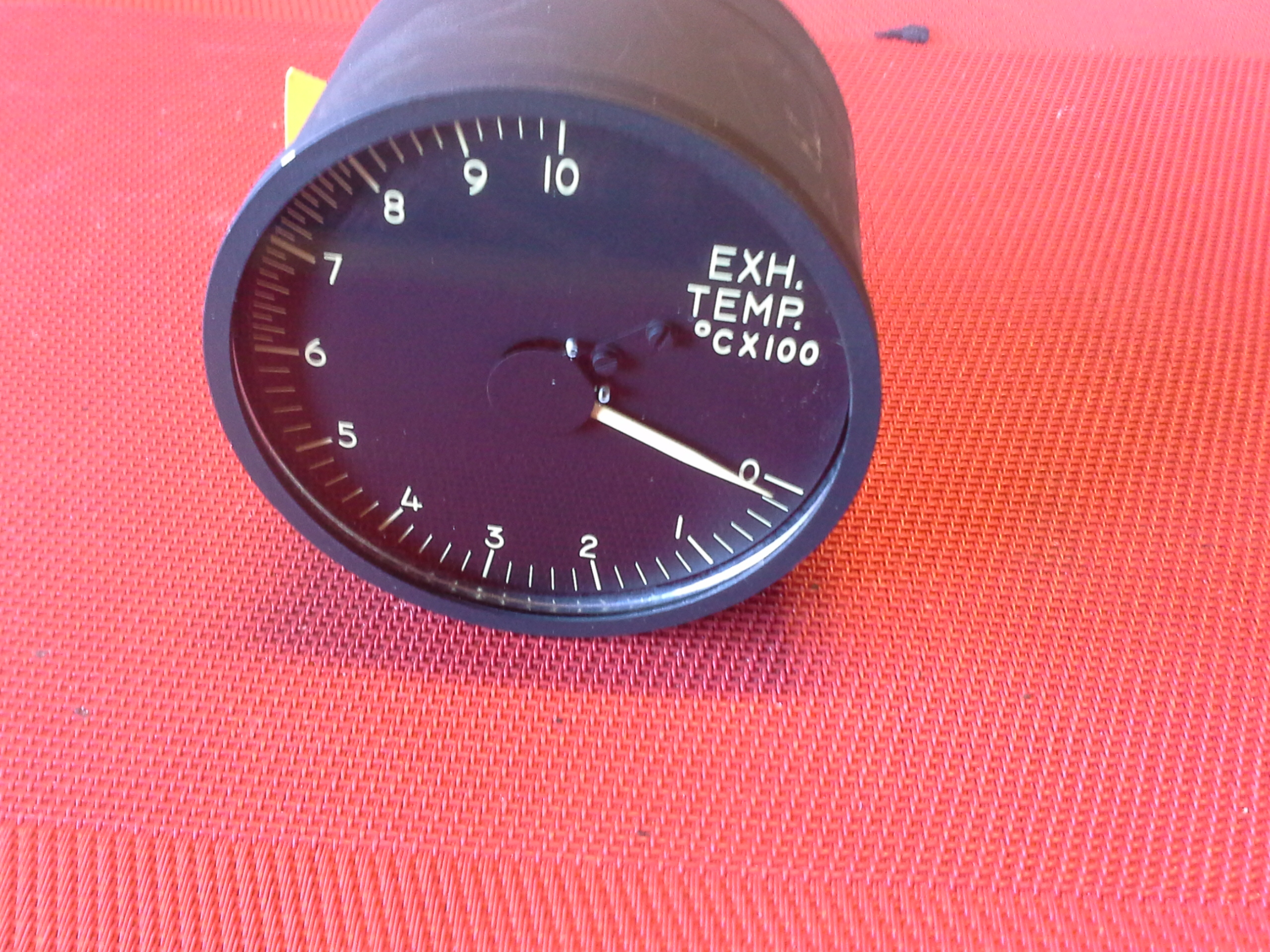 Anzeigeinstrument Abgsatemperatur Triebwerk - Exhaust Gas Temperature (EGT)