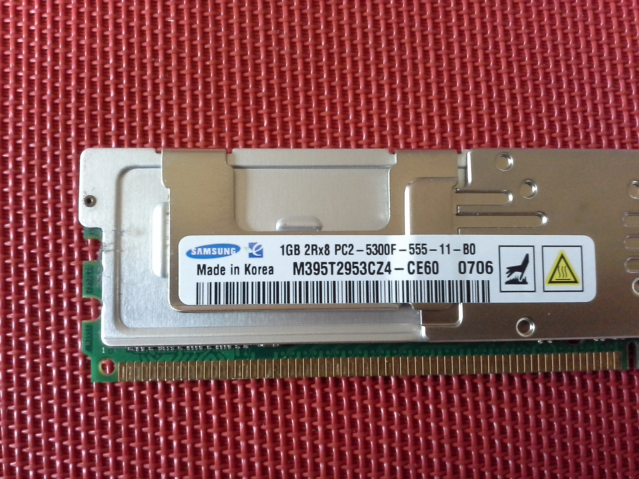 Samsung 1GB-2RX8 PC2-5300F-555-11-B0 DDR2 667MHz